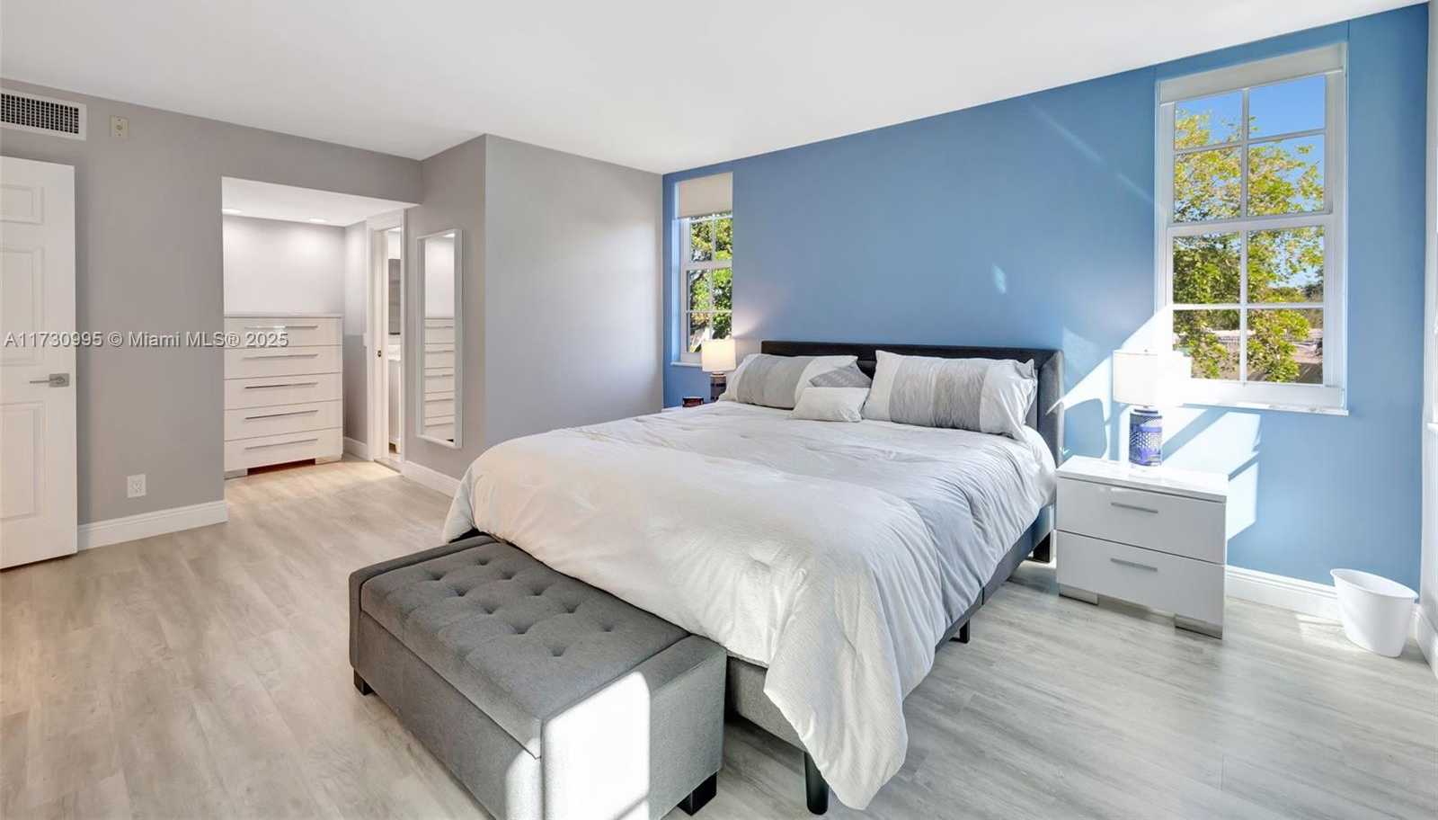 Small Image of 805 CYPRESS BLVD #301, Pompano Beach Number 15