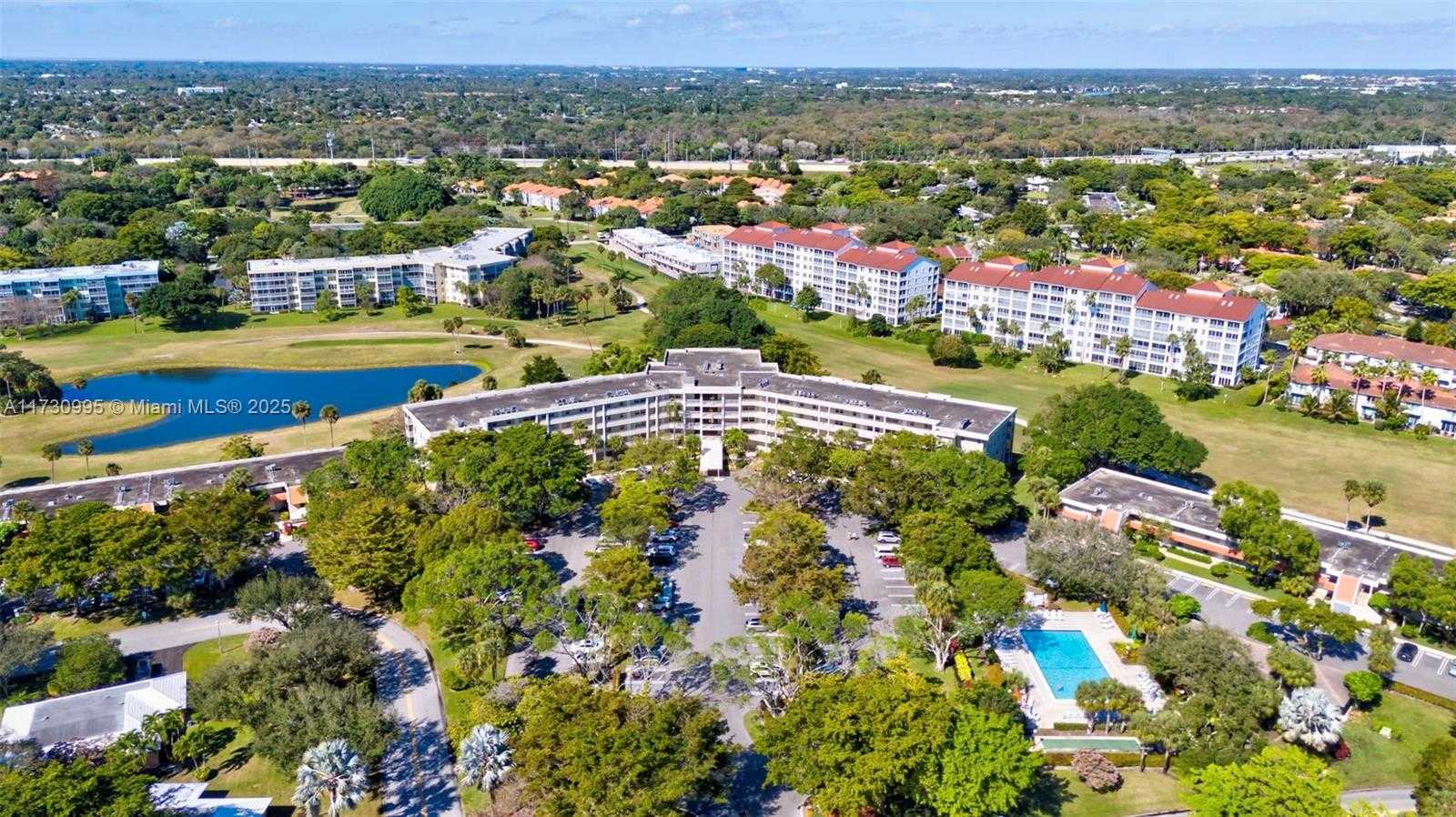 Small Image of 805 CYPRESS BLVD #301, Pompano Beach Number 40