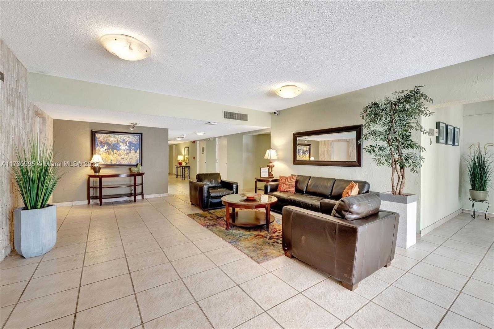 Small Image of 805 CYPRESS BLVD #301, Pompano Beach Number 51