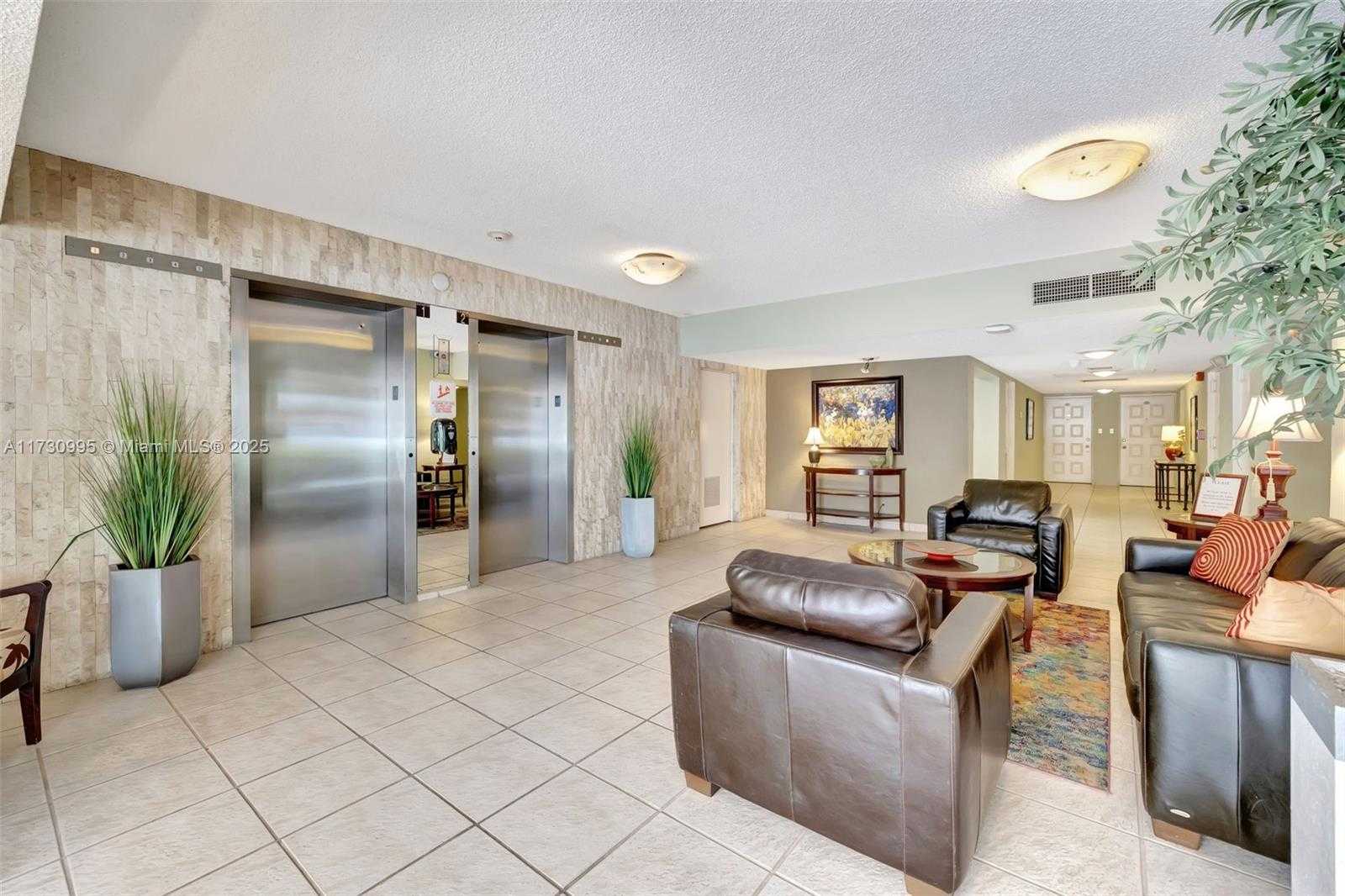 Small Image of 805 CYPRESS BLVD #301, Pompano Beach Number 52