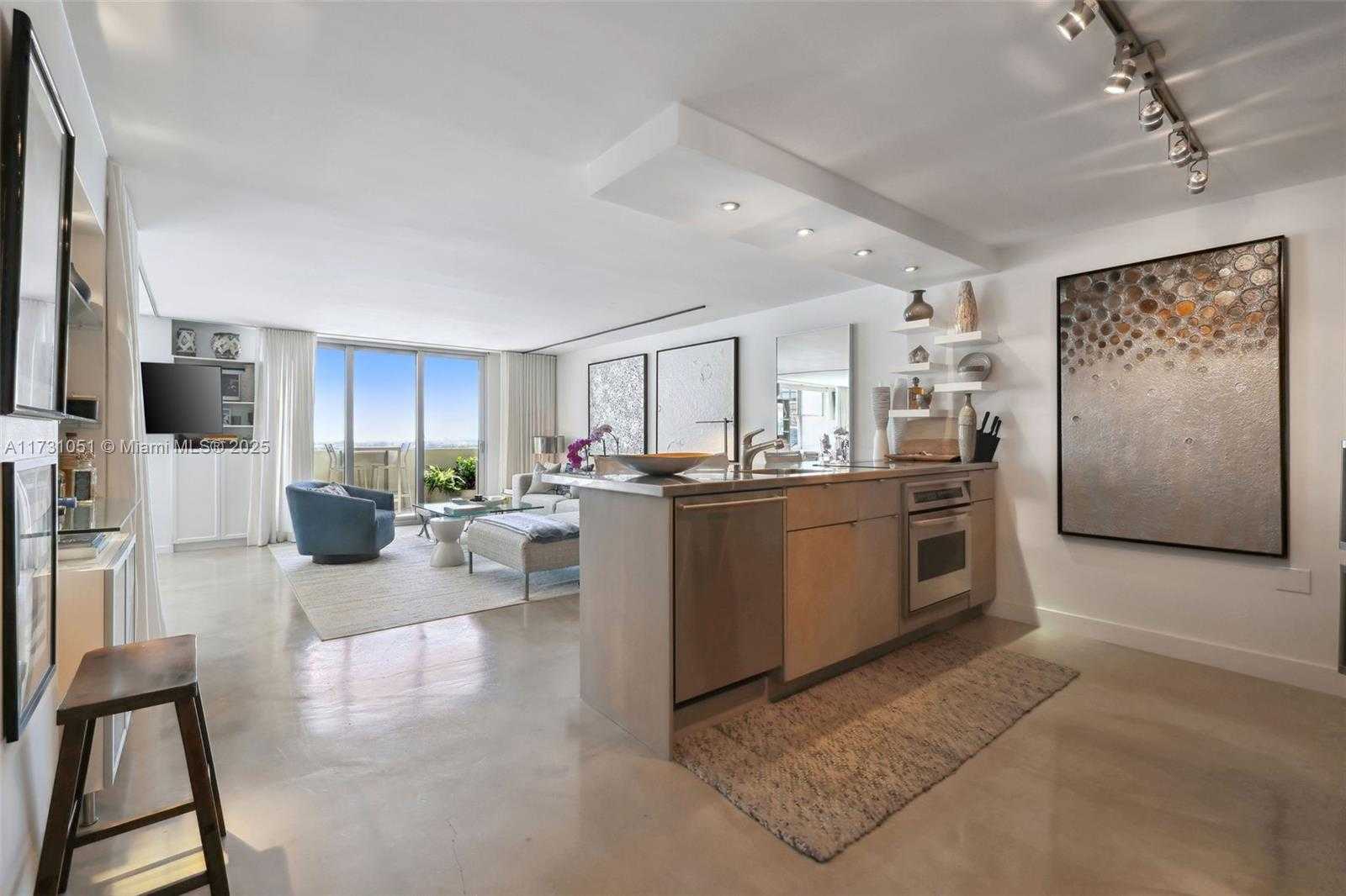 Small Image of 5 ISLAND AVE #15F, Miami Beach Number 9