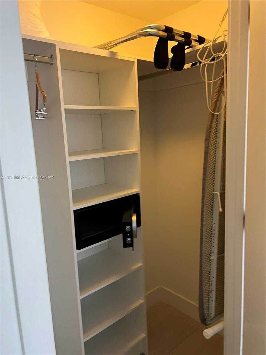 Small Image of 4010 SOUTH OCEAN DR #R1206, Hollywood Number 25