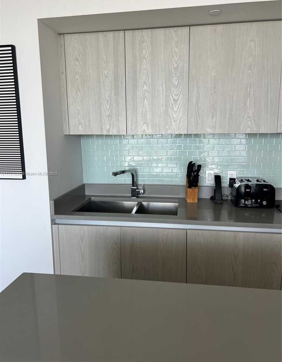 Small Image of 4010 SOUTH OCEAN DR #R1206, Hollywood Number 43