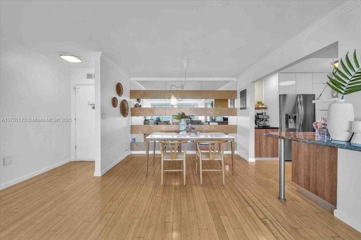 Small Image of 11 ISLAND AV #2010, Miami Beach Number 11