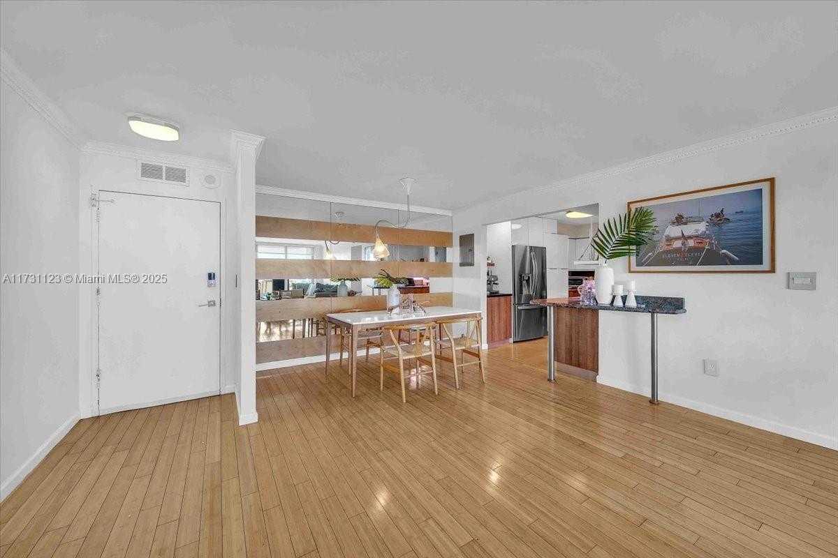 Small Image of 11 ISLAND AV #2010, Miami Beach Number 12