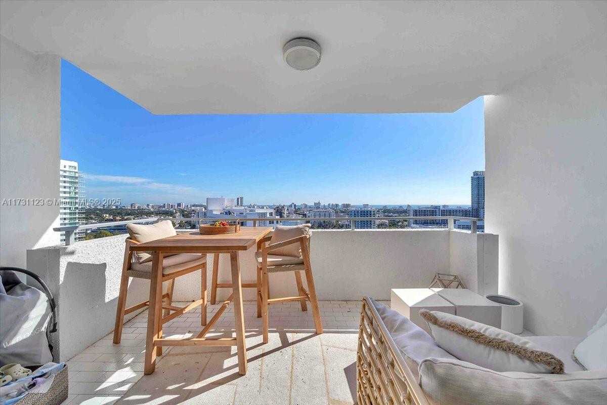Small Image of 11 ISLAND AV #2010, Miami Beach Number 14