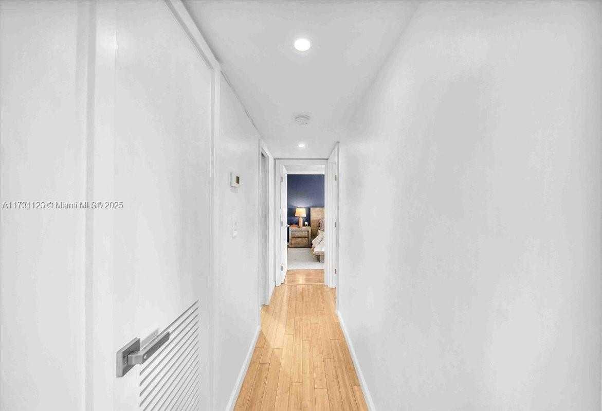 Small Image of 11 ISLAND AV #2010, Miami Beach Number 20