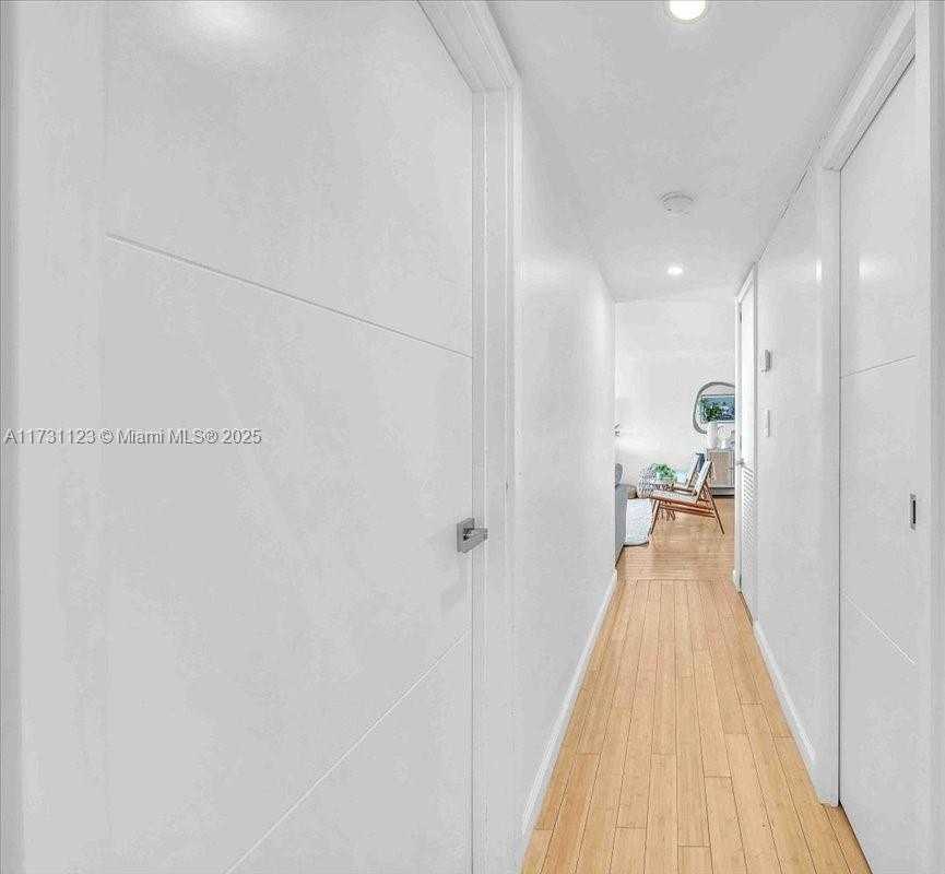 Small Image of 11 ISLAND AV #2010, Miami Beach Number 23