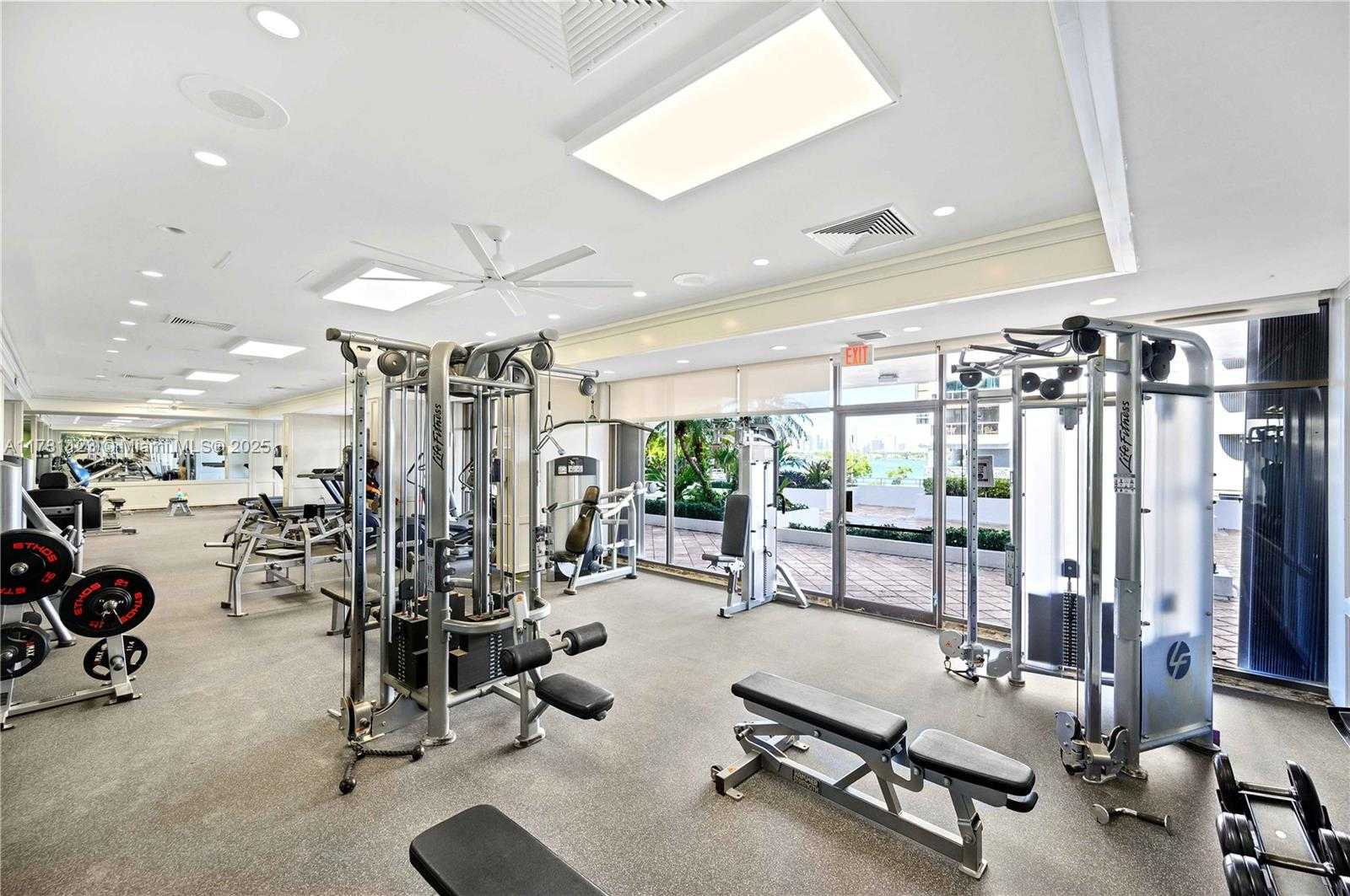 Small Image of 11 ISLAND AV #2010, Miami Beach Number 40
