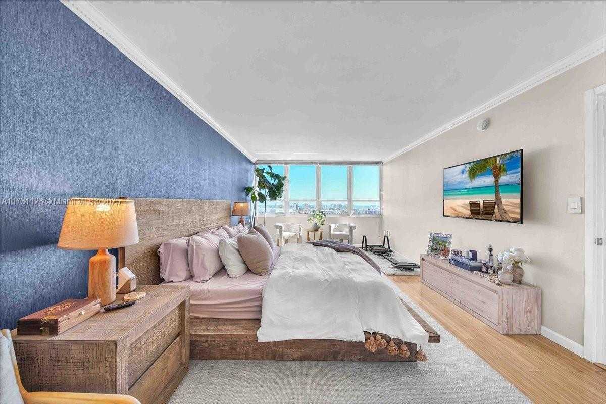 Small Image of 11 ISLAND AV #2010, Miami Beach Number 8