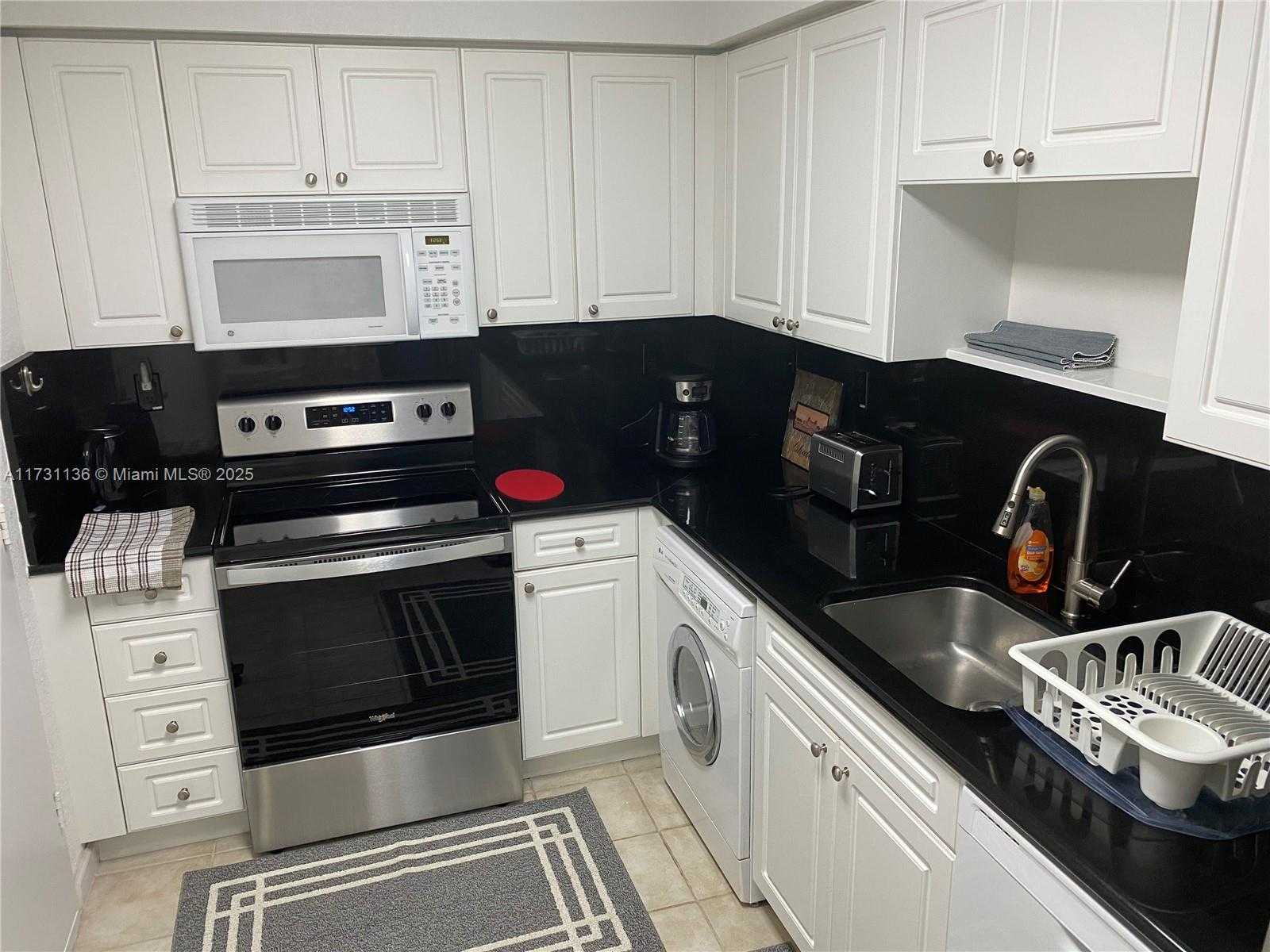 Small Image of 2501 SOUTH OCEAN #828, Hollywood Number 24