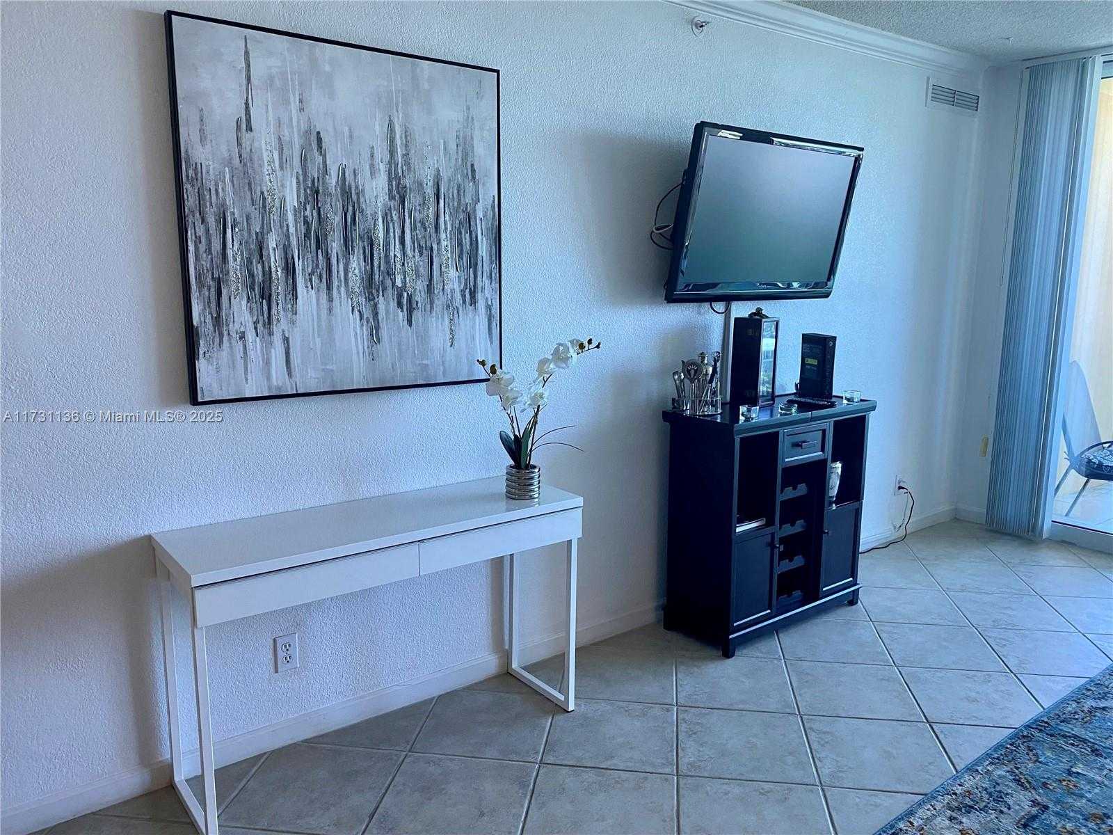 Small Image of 2501 SOUTH OCEAN #828, Hollywood Number 27