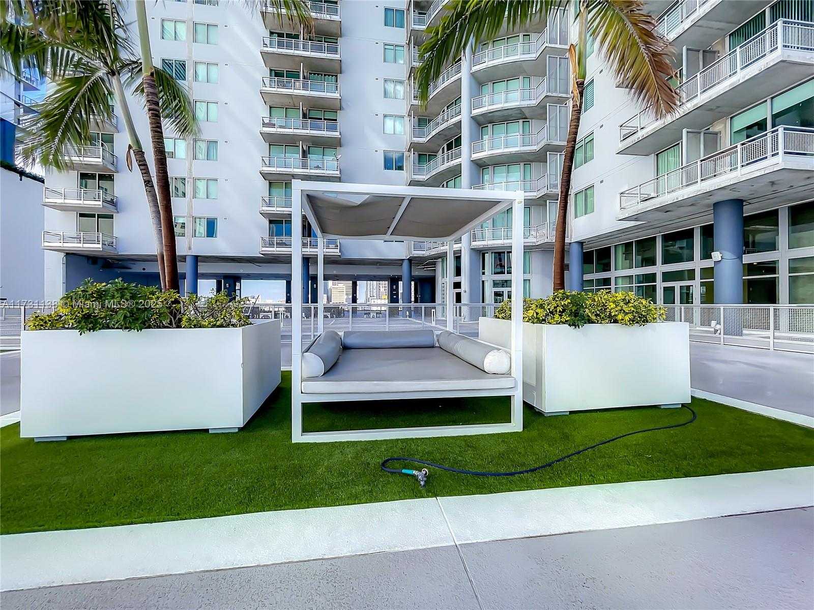 Small Image of 690 SOUTH WEST 1ST CT #1232, Miami Number 47