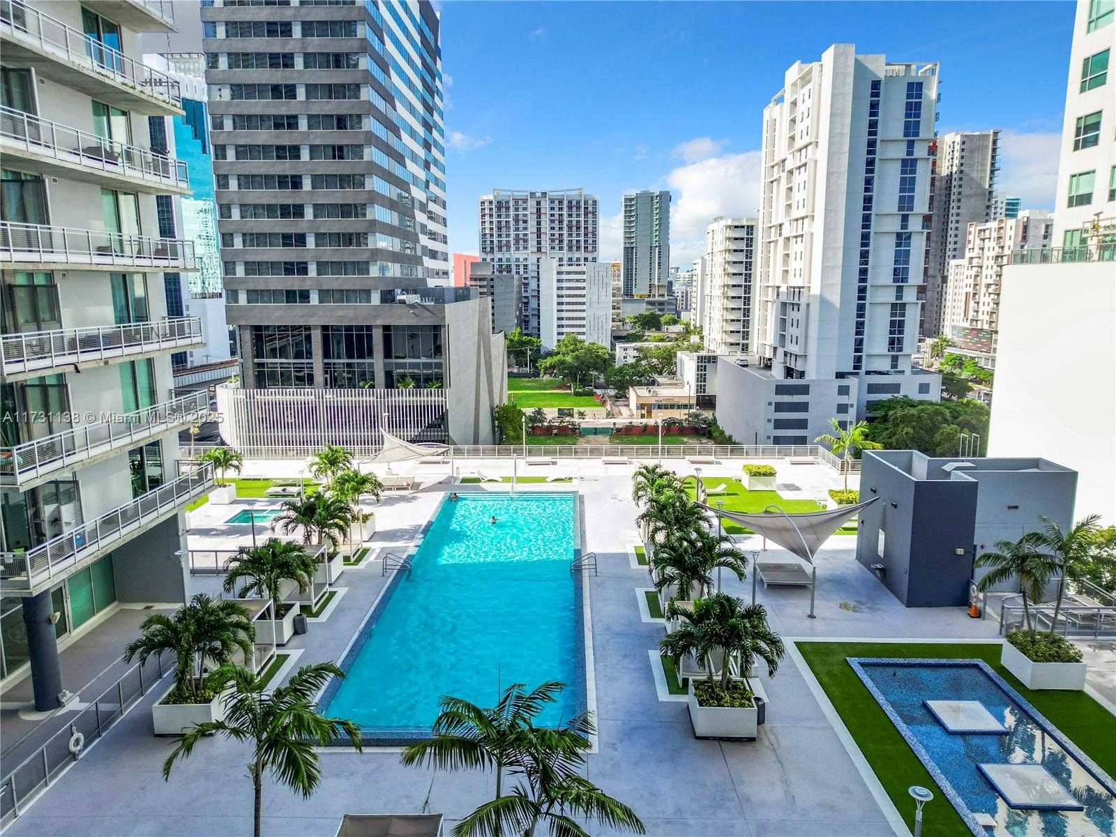 Small Image of 690 SOUTH WEST 1ST CT #1232, Miami Number 53