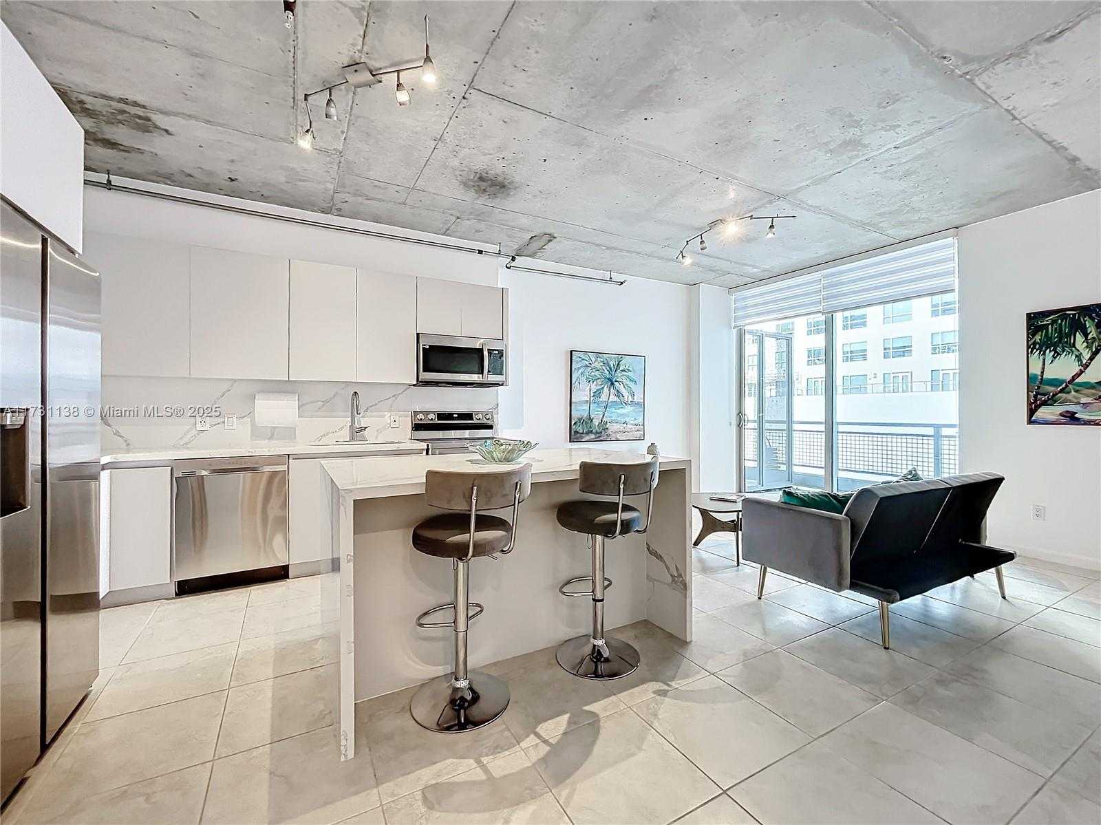 Small Image of 690 SOUTH WEST 1ST CT #1232, Miami Number 8