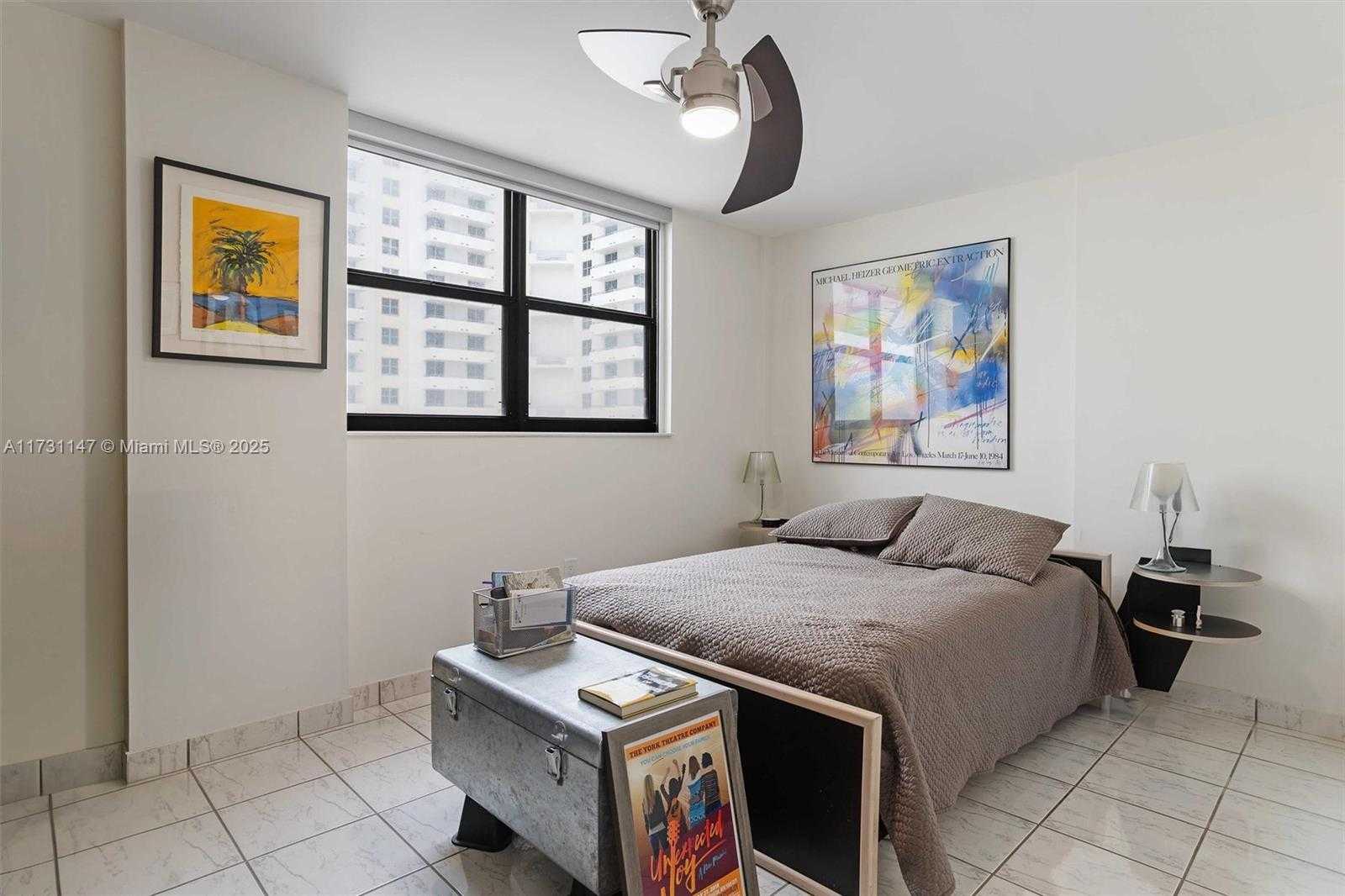 Small Image of 1623 COLLINS AVE #812, Miami Beach Number 18
