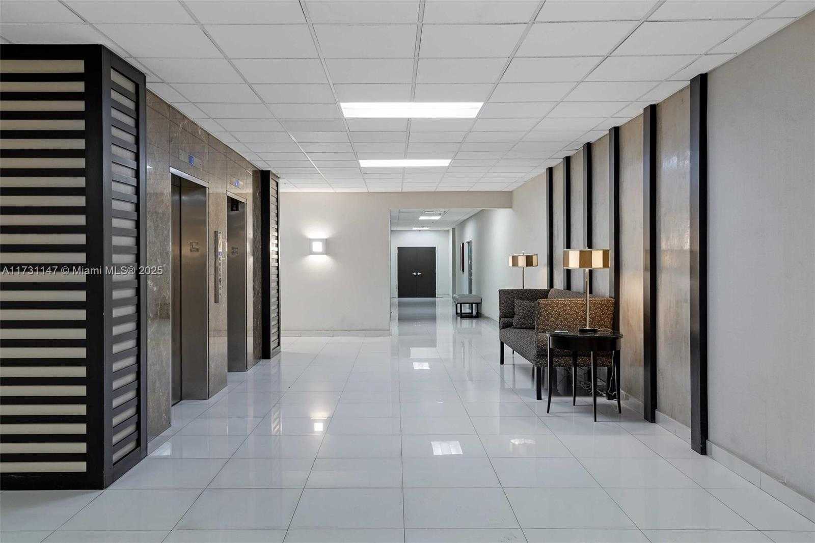 Small Image of 1623 COLLINS AVE #812, Miami Beach Number 25