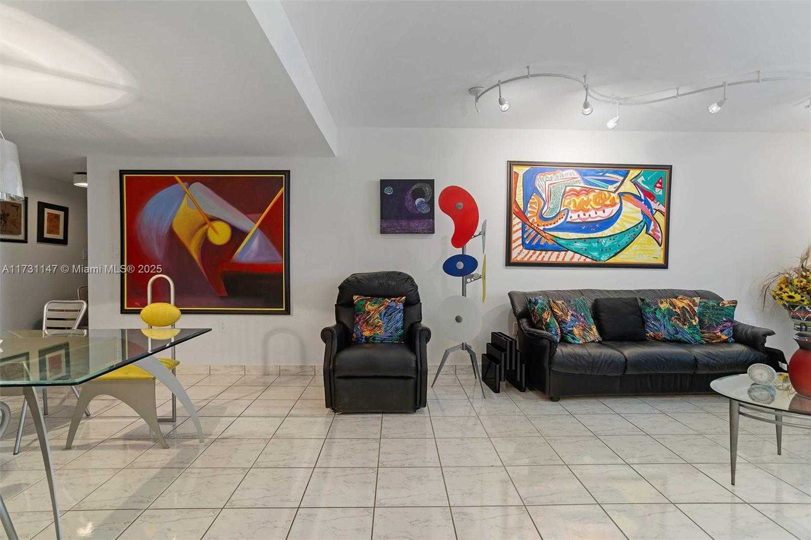 Small Image of 1623 COLLINS AVE #812, Miami Beach Number 43