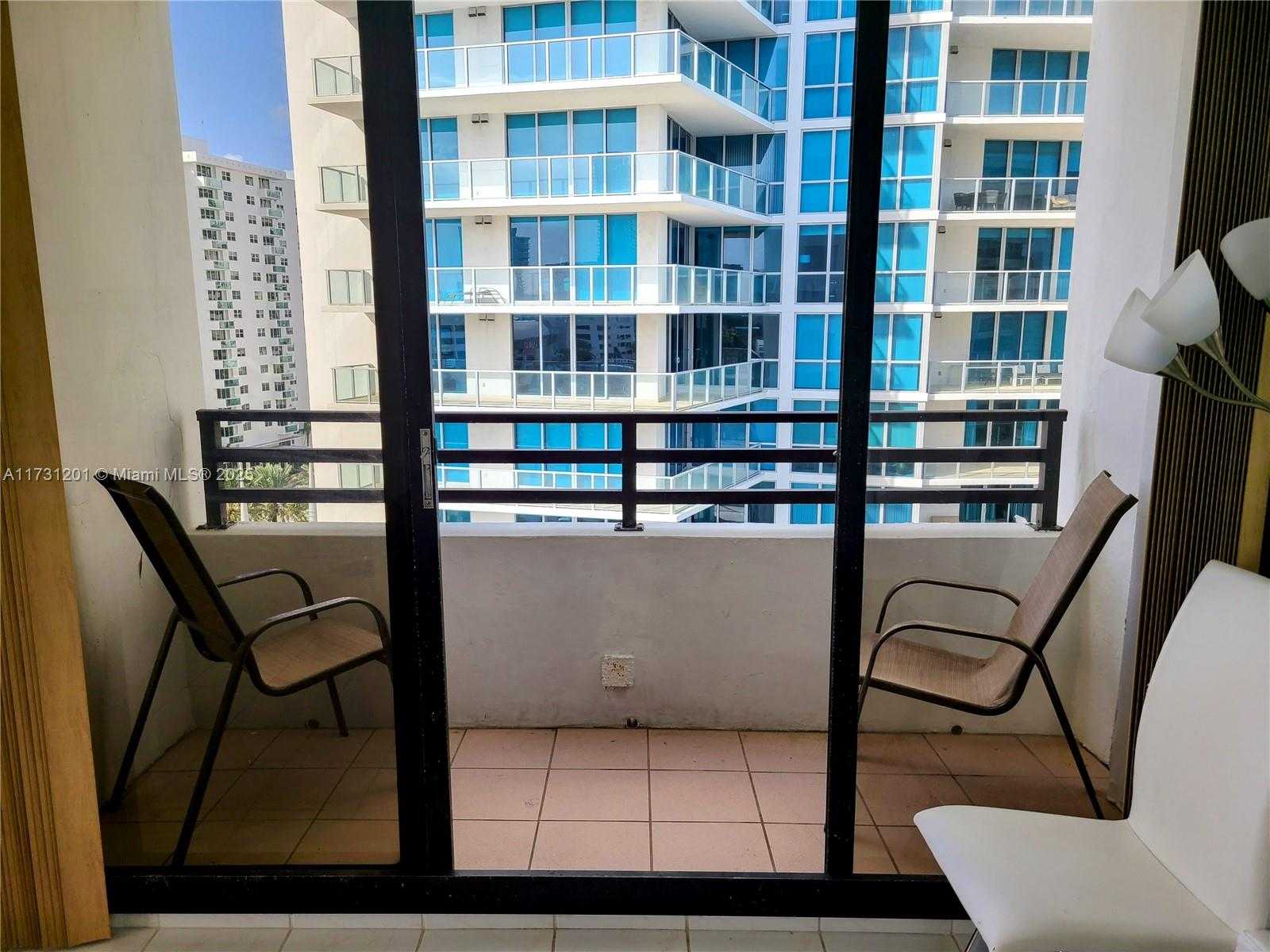 Small Image of 3505 OCEAN DR #905, Hollywood Number 13