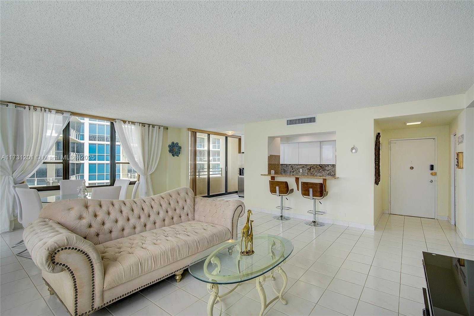 Small Image of 3505 OCEAN DR #905, Hollywood Number 2