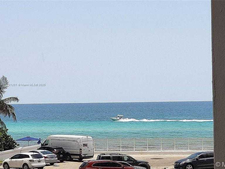 Small Image of 3505 OCEAN DR #905, Hollywood Number 27