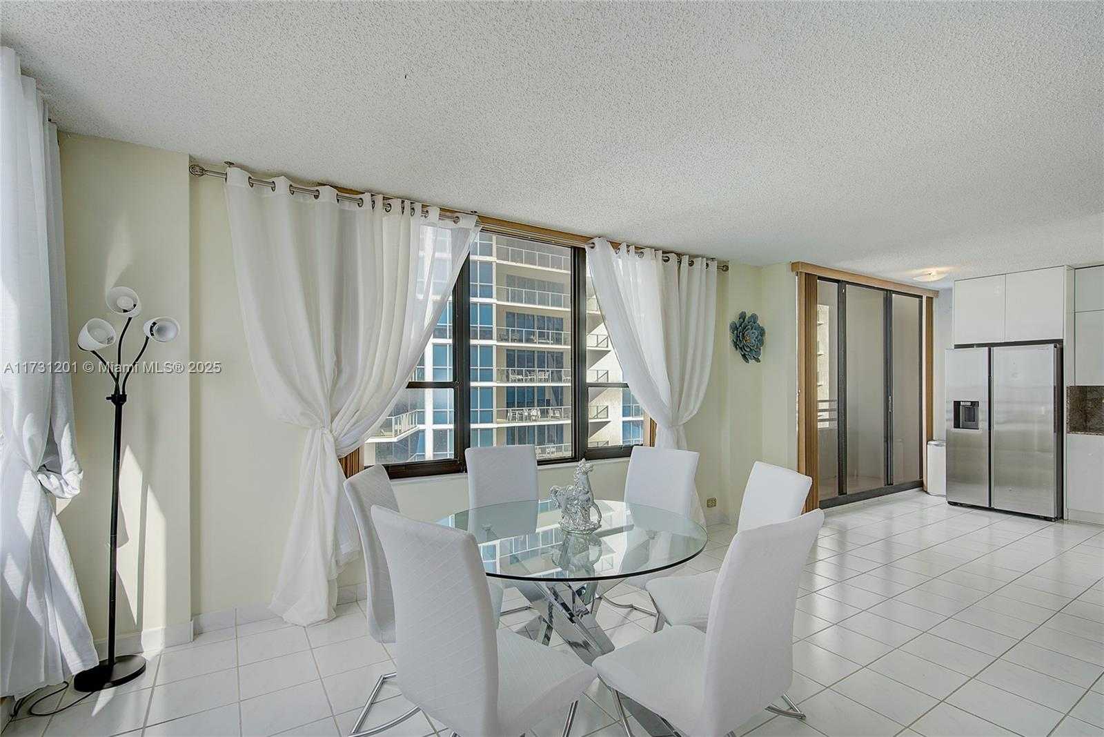 Small Image of 3505 OCEAN DR #905, Hollywood Number 3