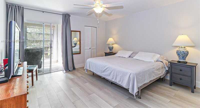 Small Image of 3203 PORTOFINO PT #F2, Coconut Creek Number 12