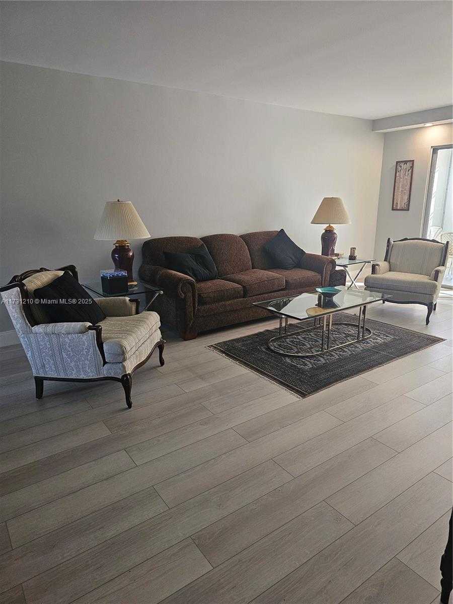 Small Image of 3203 PORTOFINO PT #F2, Coconut Creek Number 2