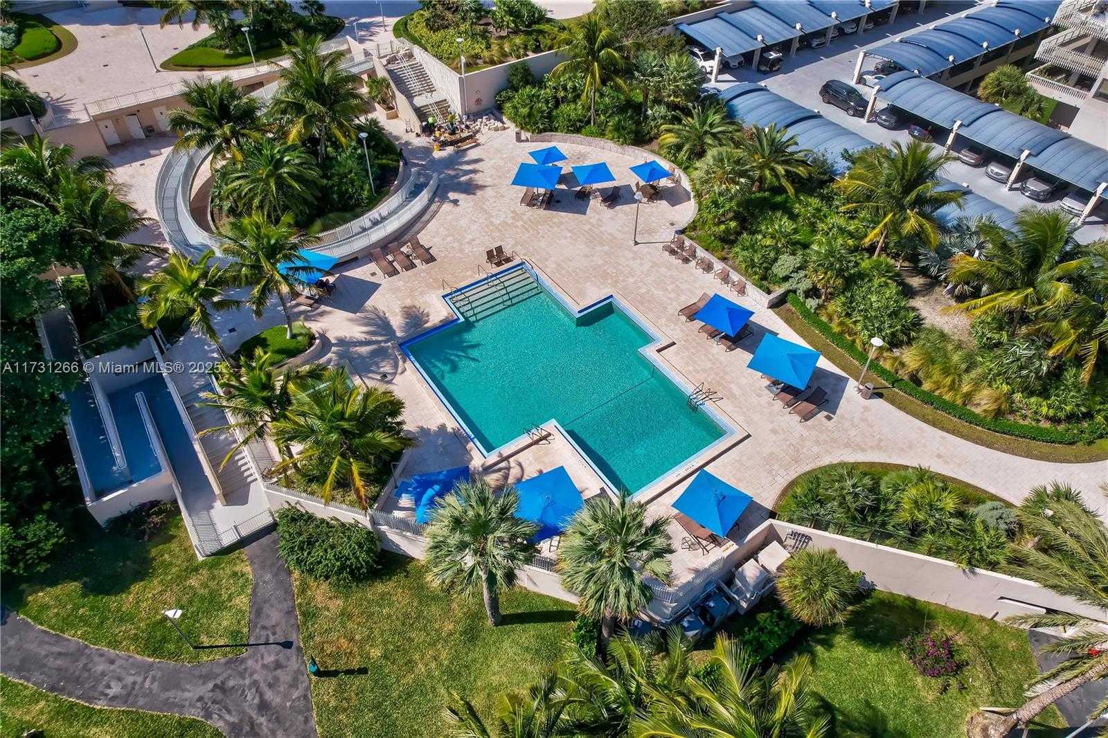 Small Image of 2 GROVE ISLE DR #B404, Coconut Grove Number 24