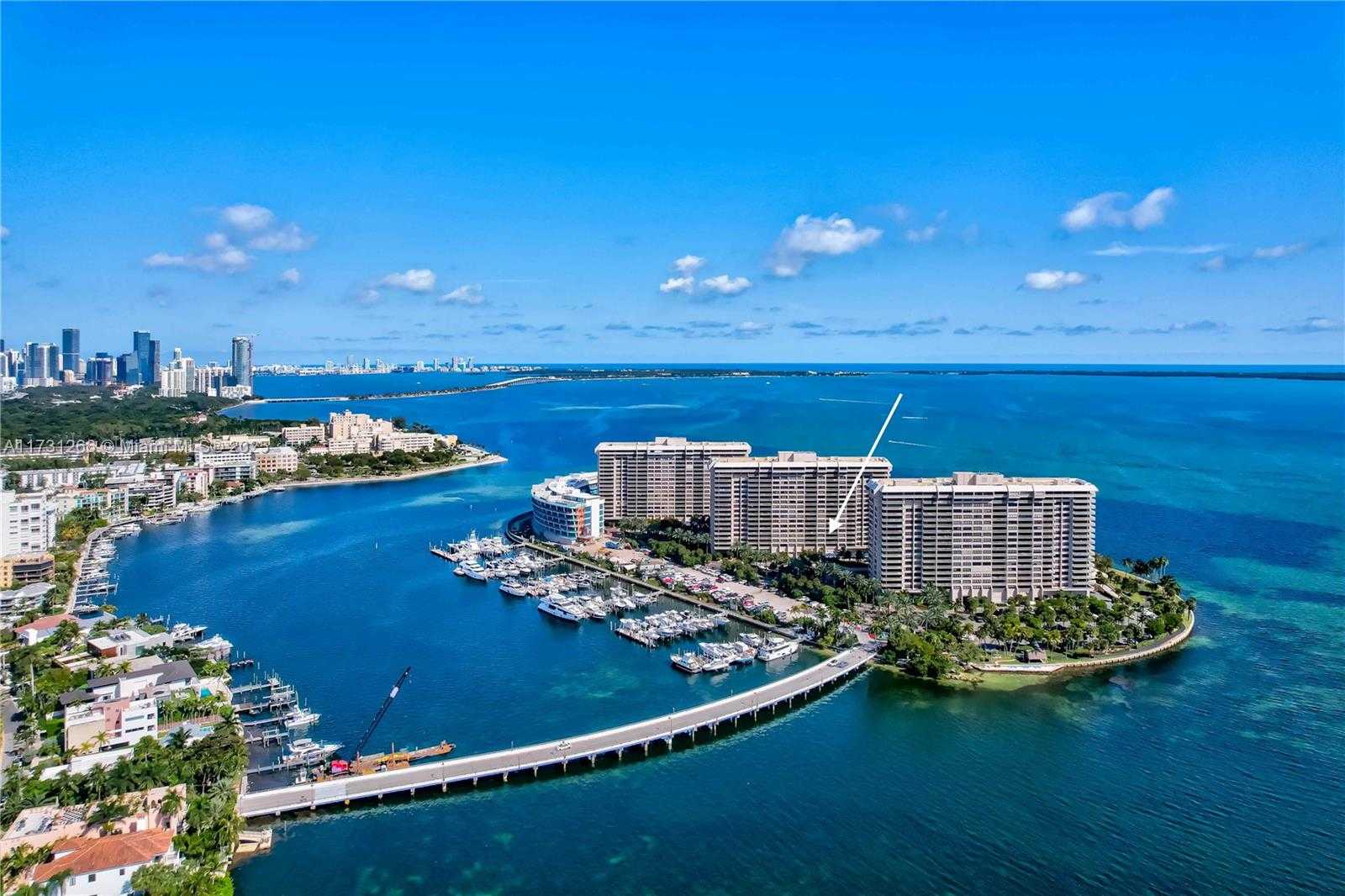 Small Image of 2 GROVE ISLE DR #B404, Coconut Grove Number 29