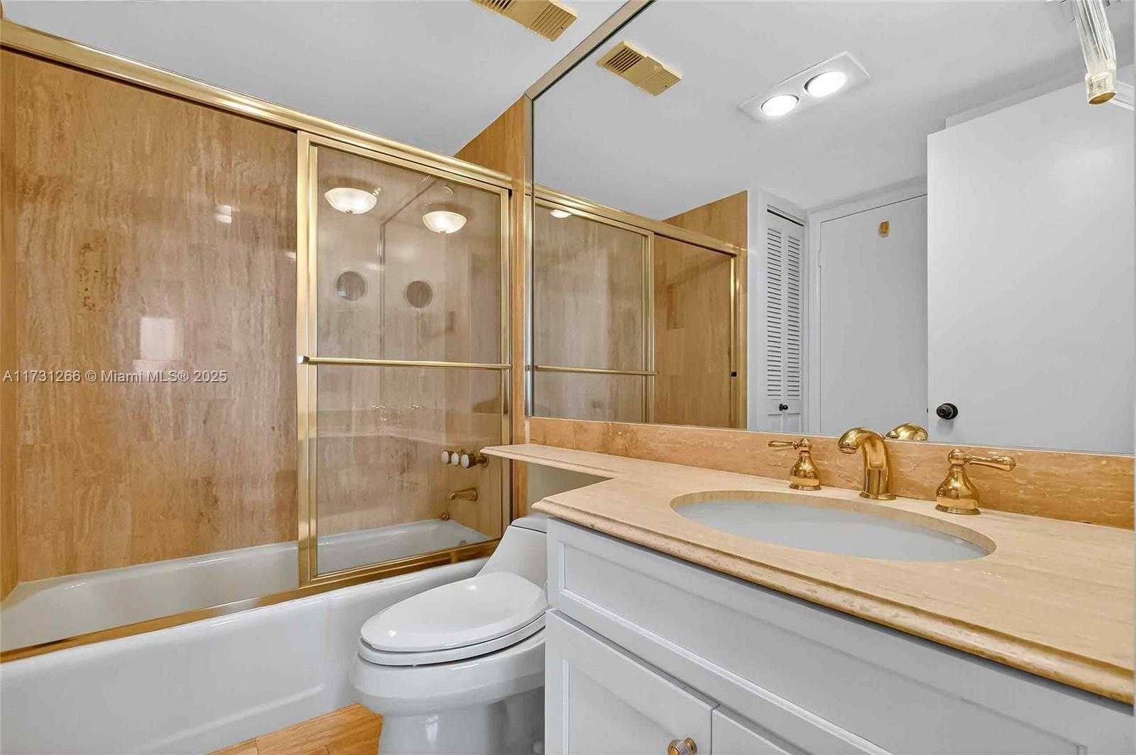 Small Image of 2 GROVE ISLE DR #B404, Coconut Grove Number 32