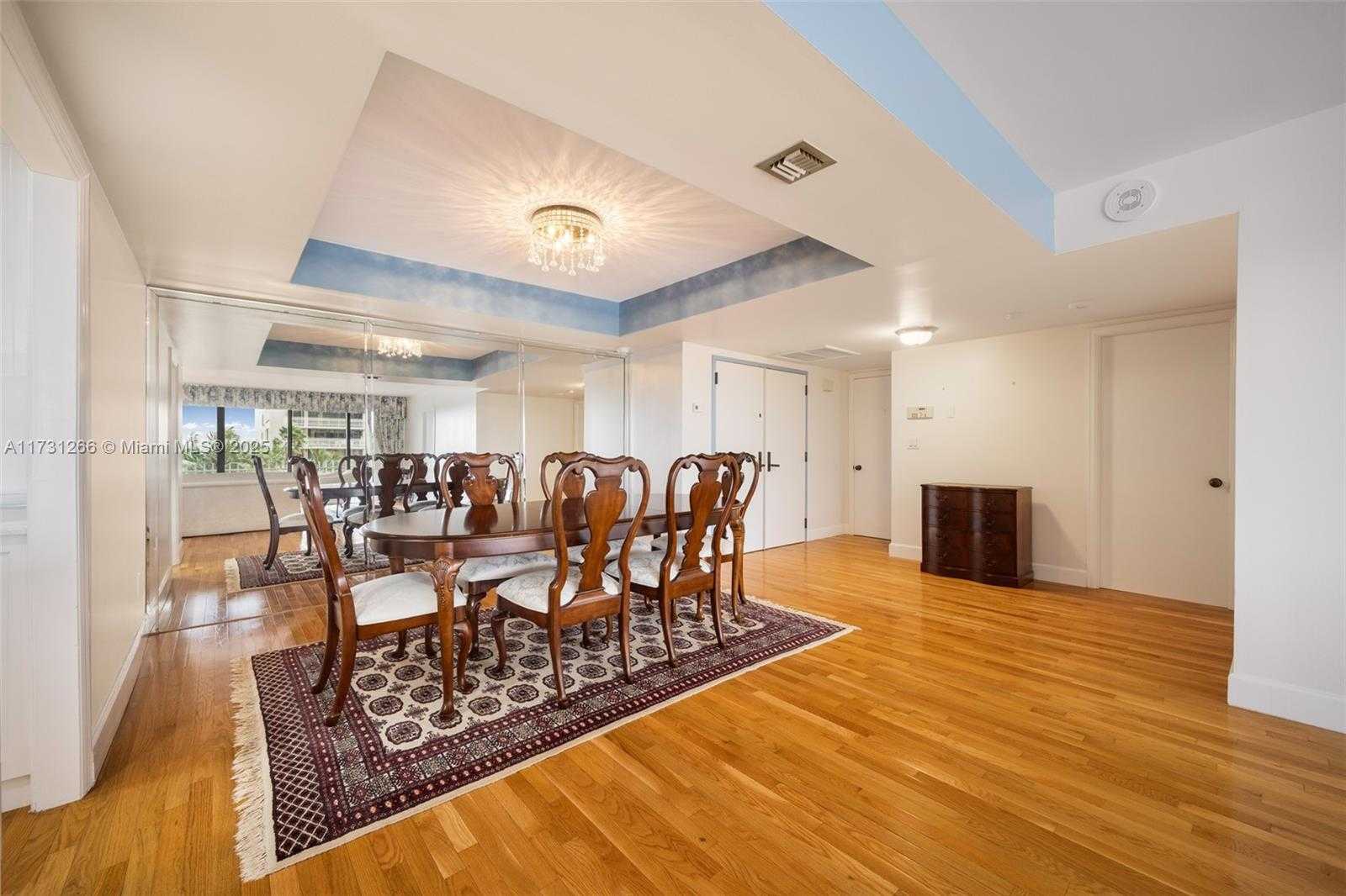 Small Image of 2 GROVE ISLE DR #B404, Coconut Grove Number 7