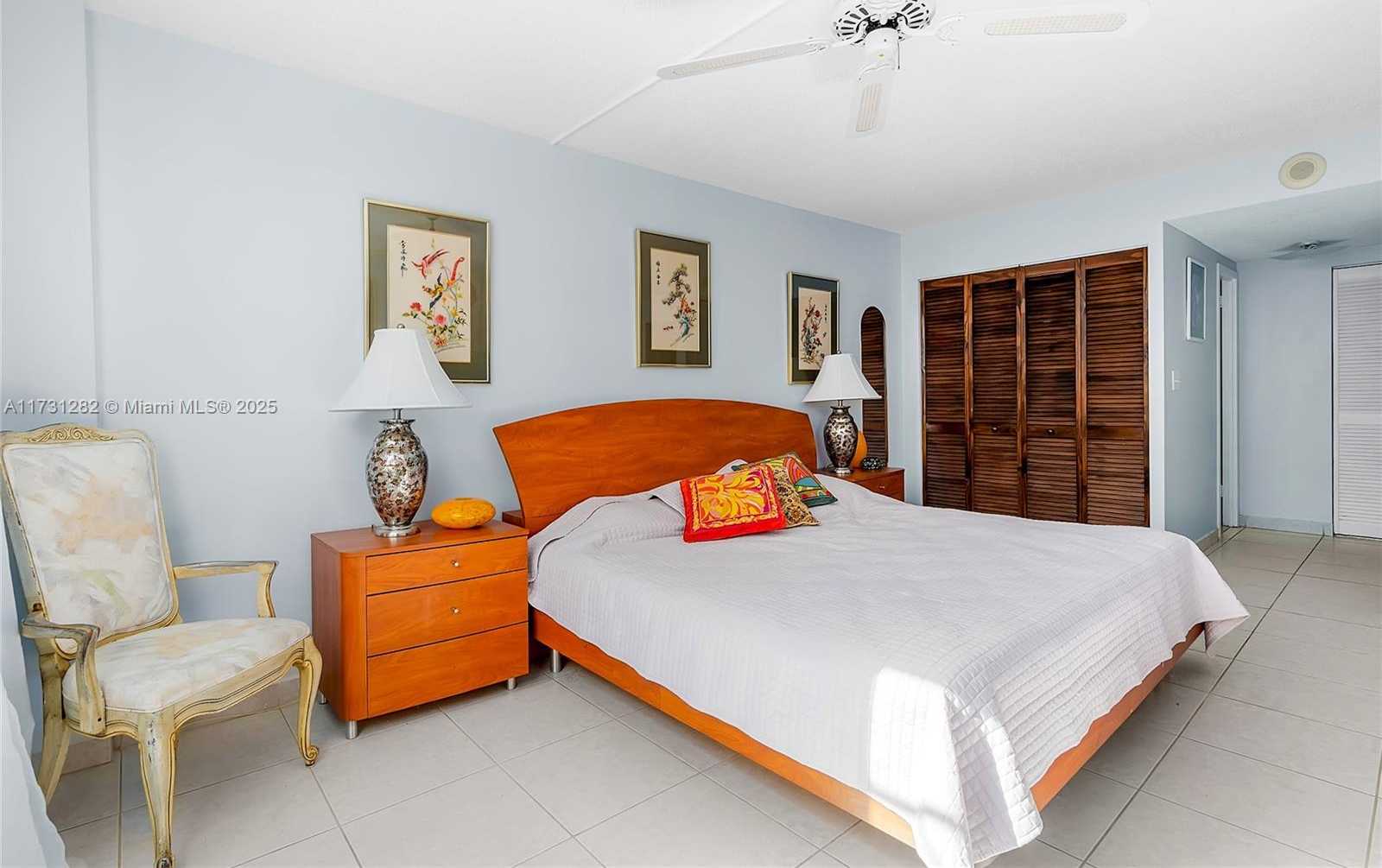 Small Image of 251 174 #107, Sunny Isles Beach Number 22