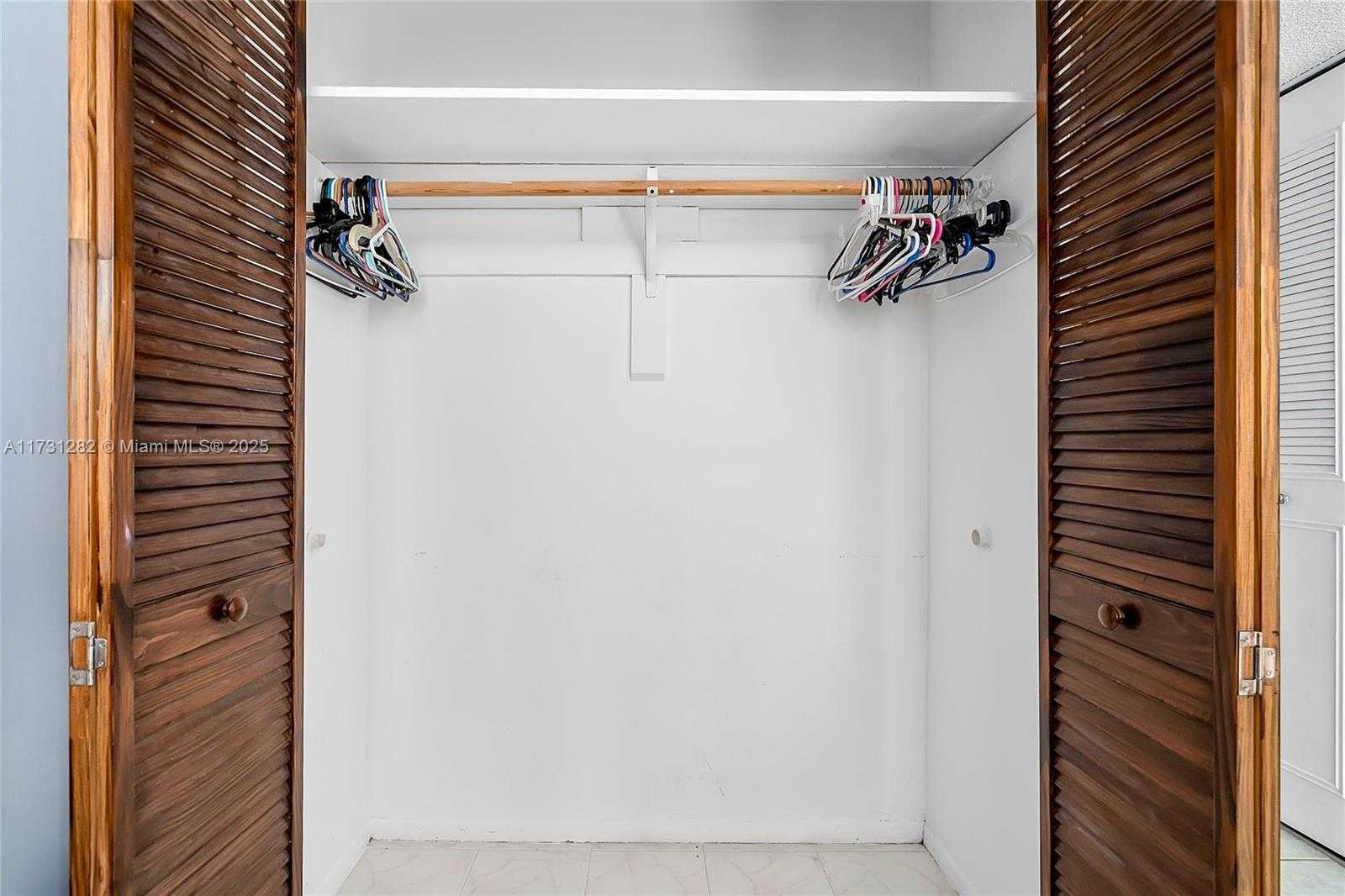 Small Image of 251 174 #107, Sunny Isles Beach Number 24