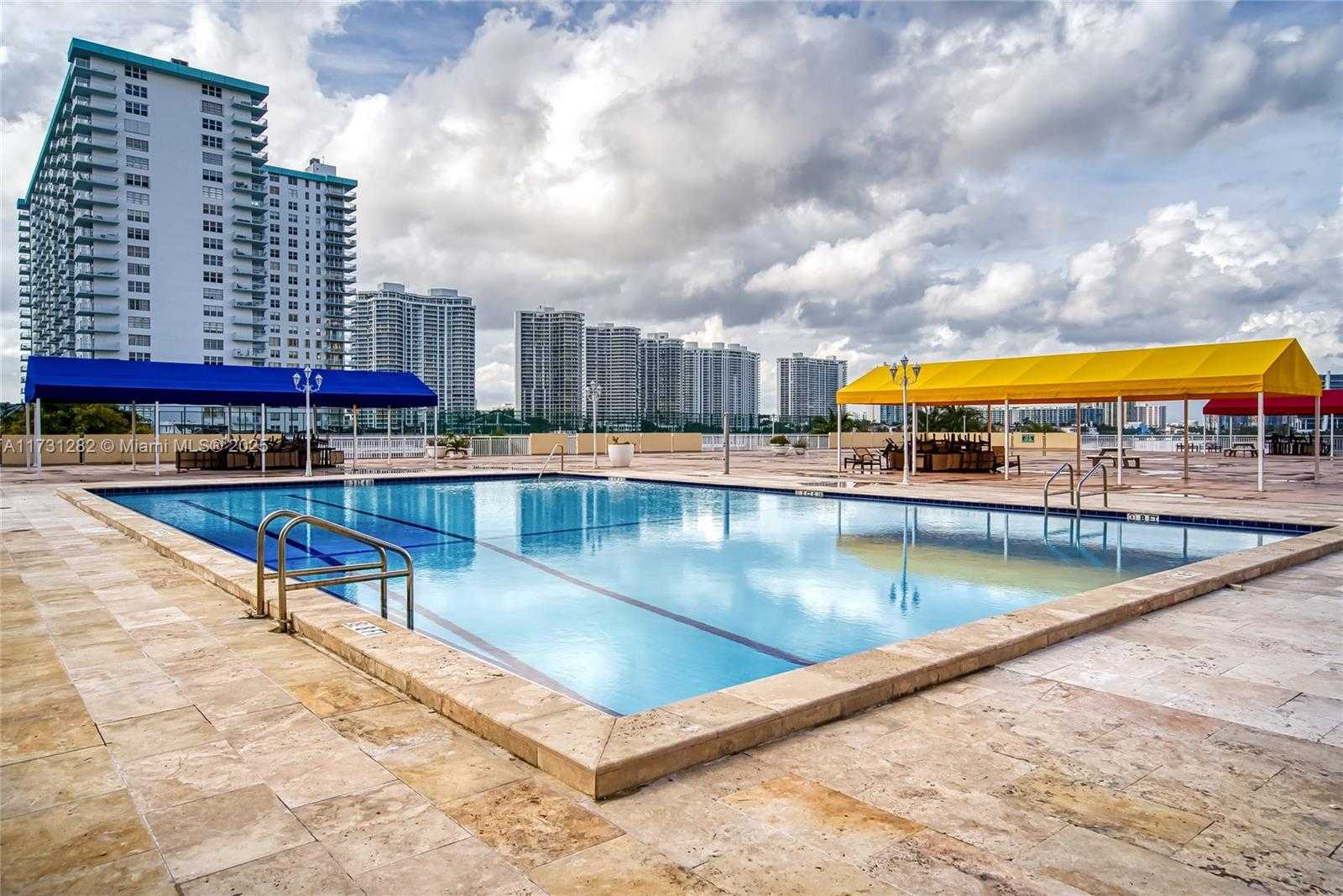 Small Image of 251 174 #107, Sunny Isles Beach Number 45