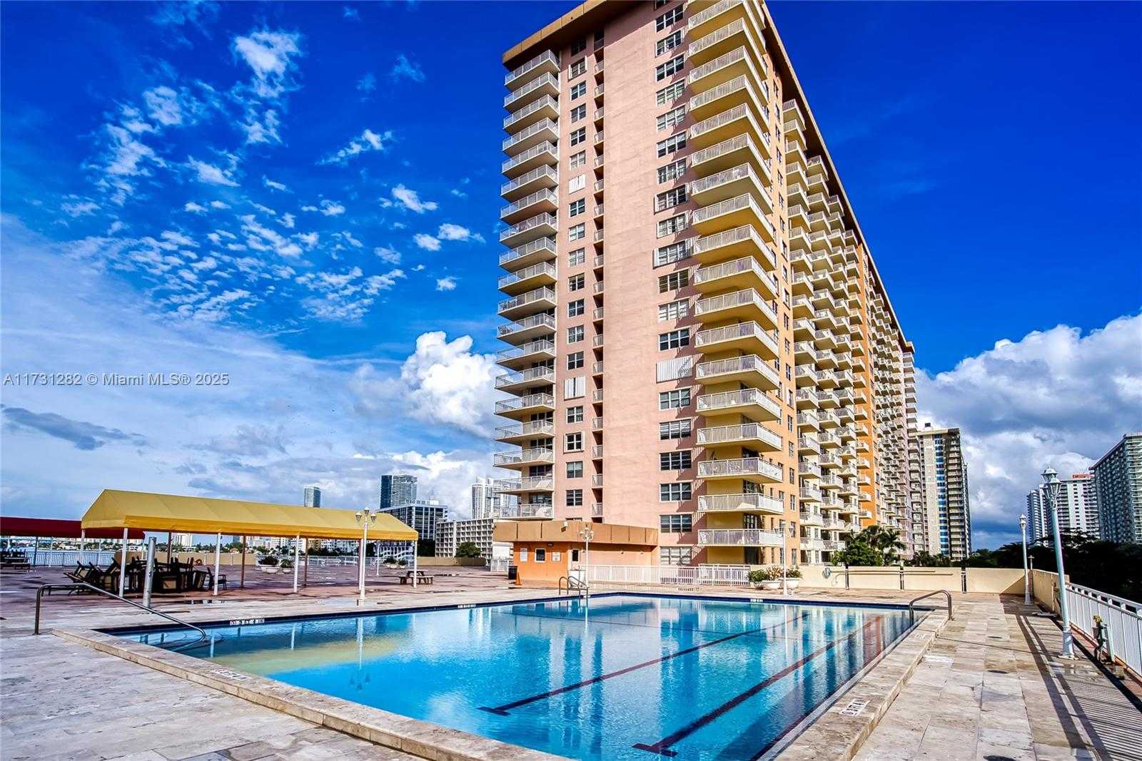 Small Image of 251 174 #107, Sunny Isles Beach Number 46