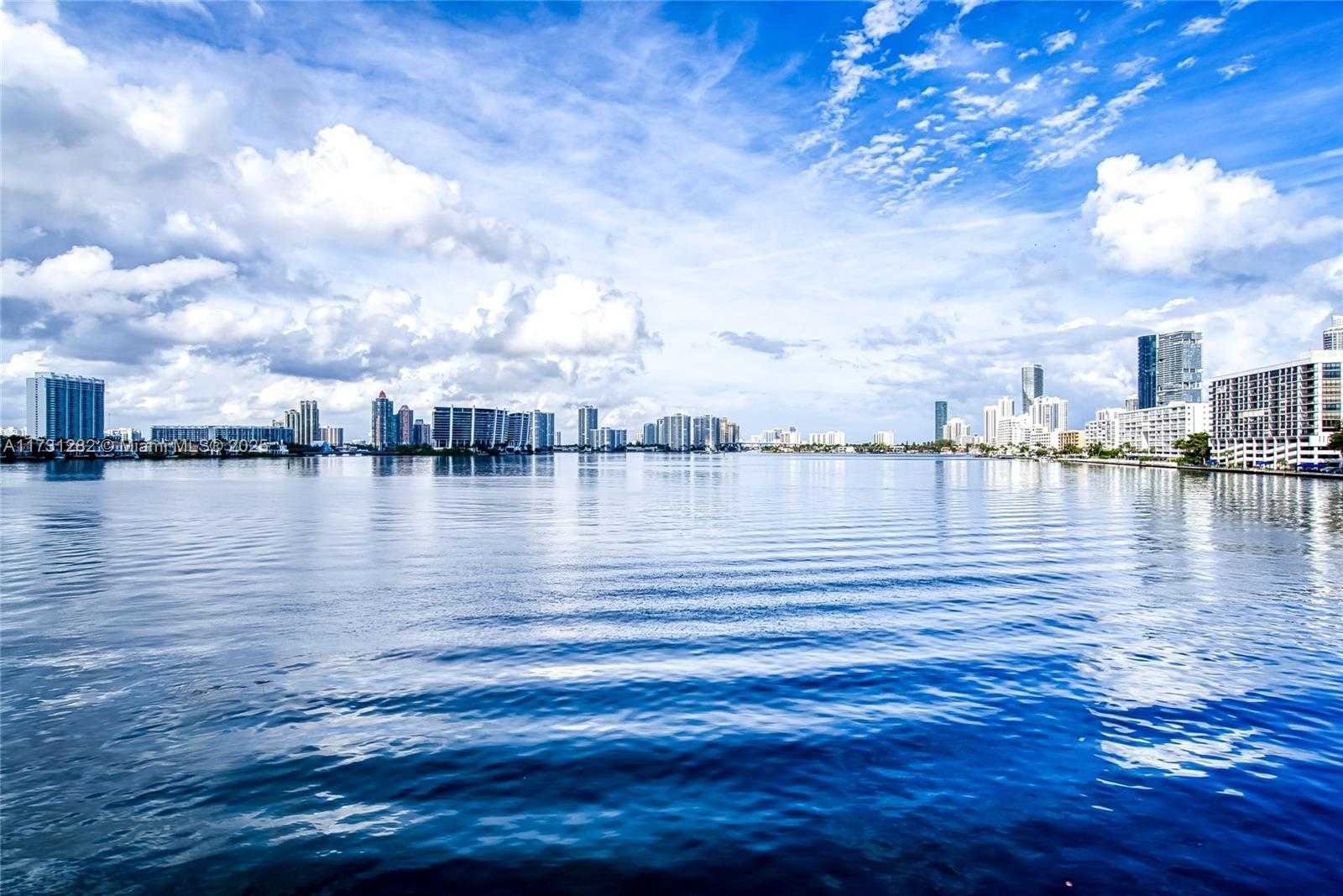 Small Image of 251 174 #107, Sunny Isles Beach Number 49