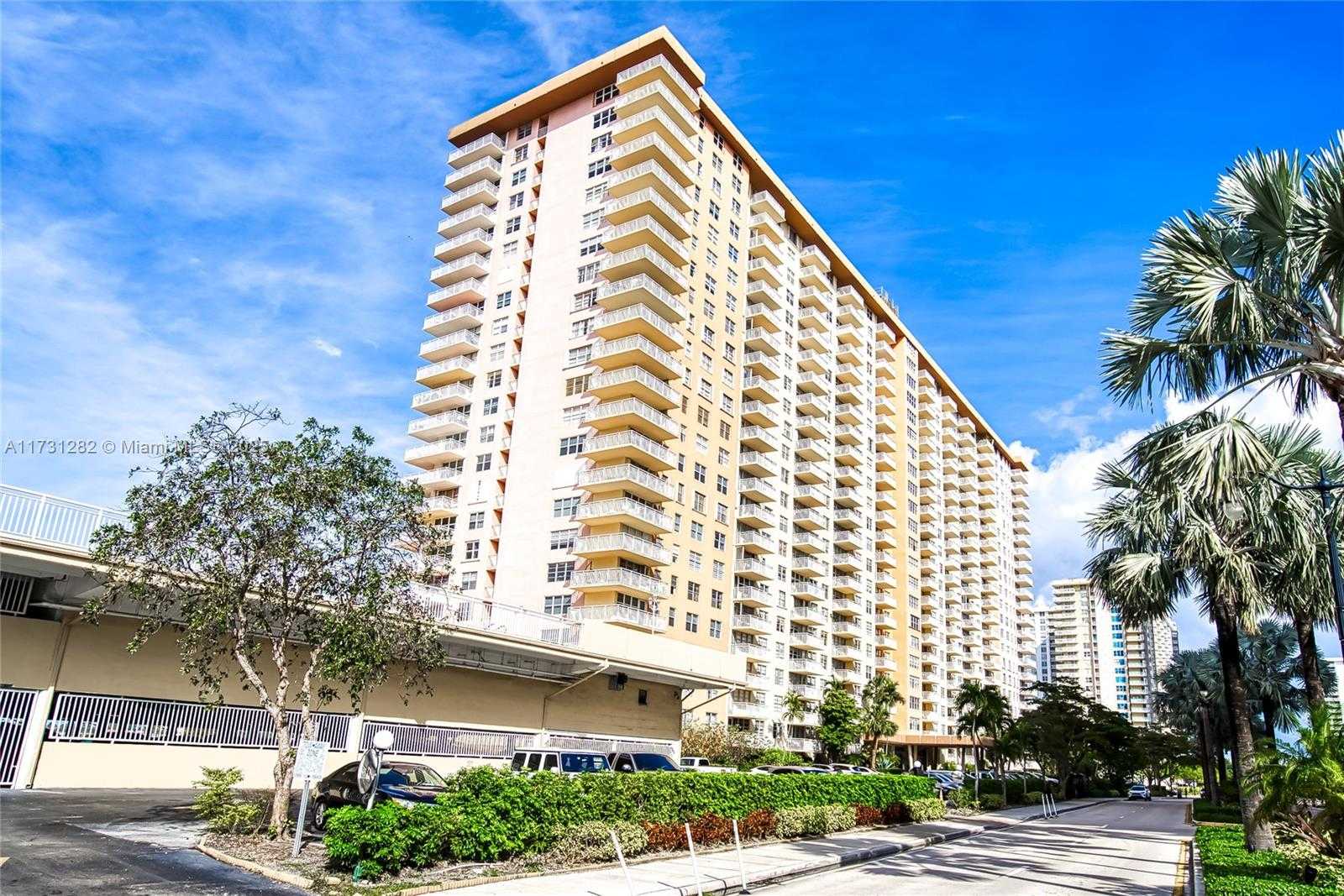 Small Image of 251 174 #107, Sunny Isles Beach Number 61