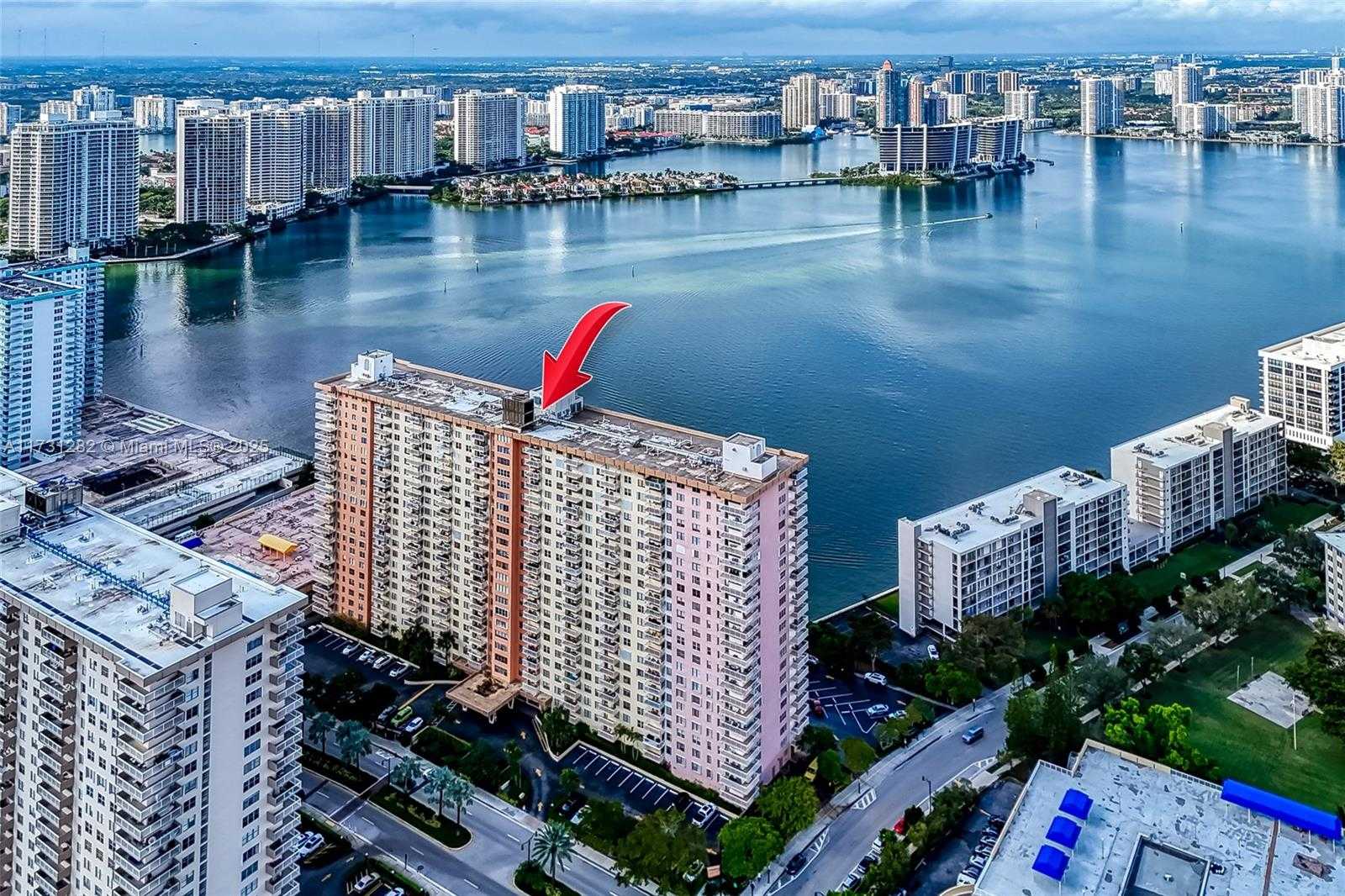 Small Image of 251 174 #107, Sunny Isles Beach Number 67
