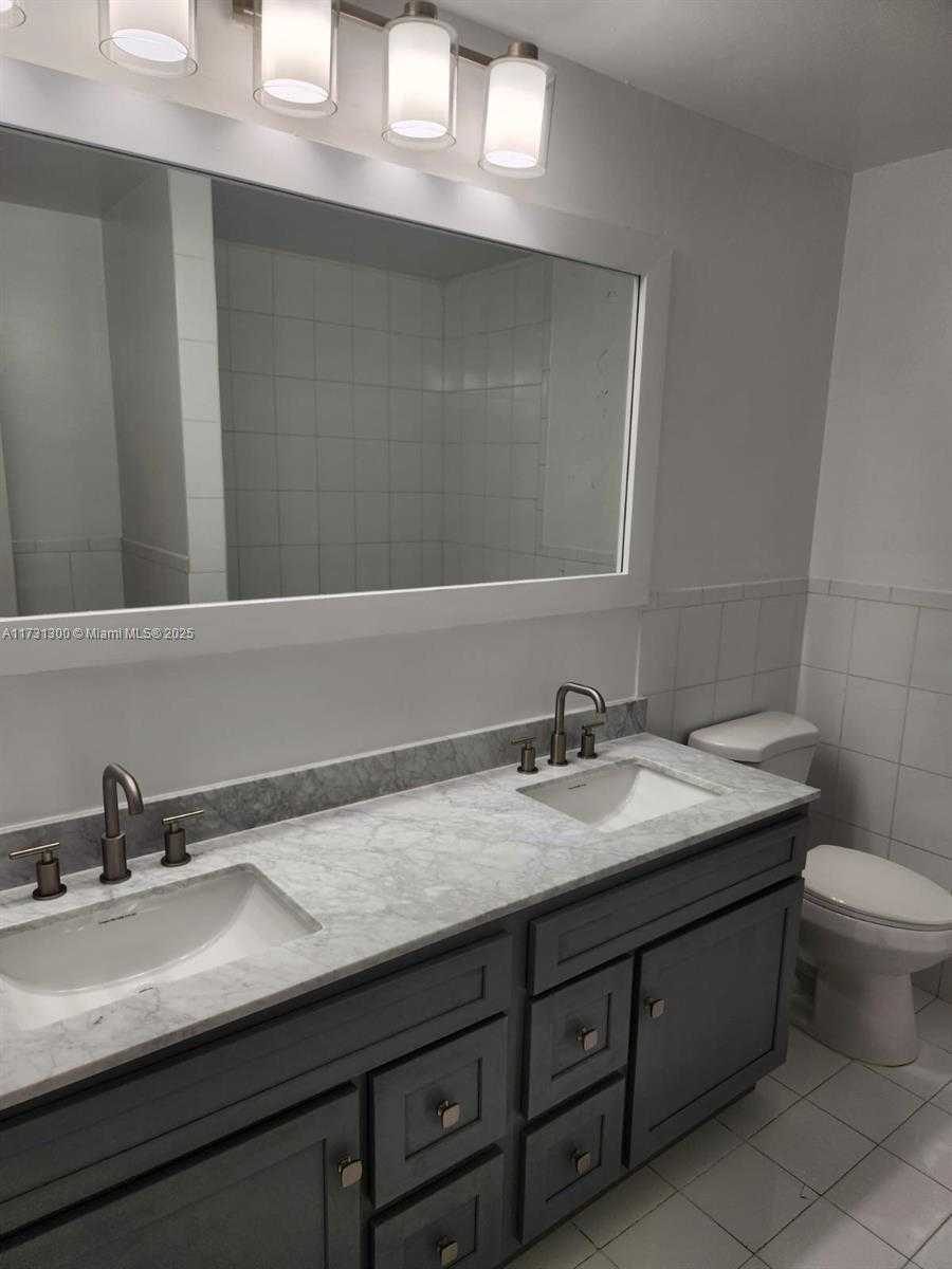 Small Image of 10772 NORTH KENDALL DR #G6, Miami Number 10
