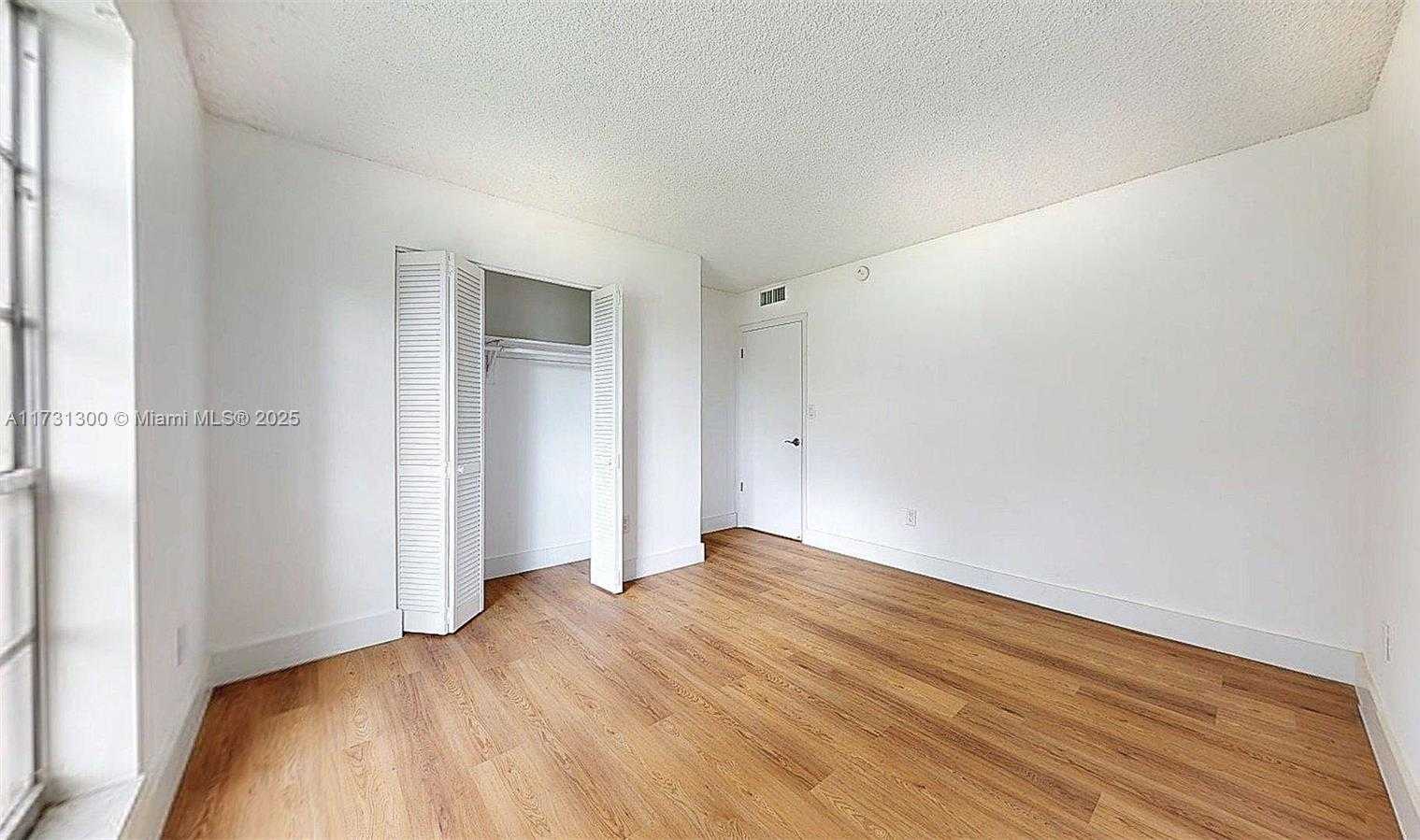 Small Image of 10772 NORTH KENDALL DR #G6, Miami Number 15