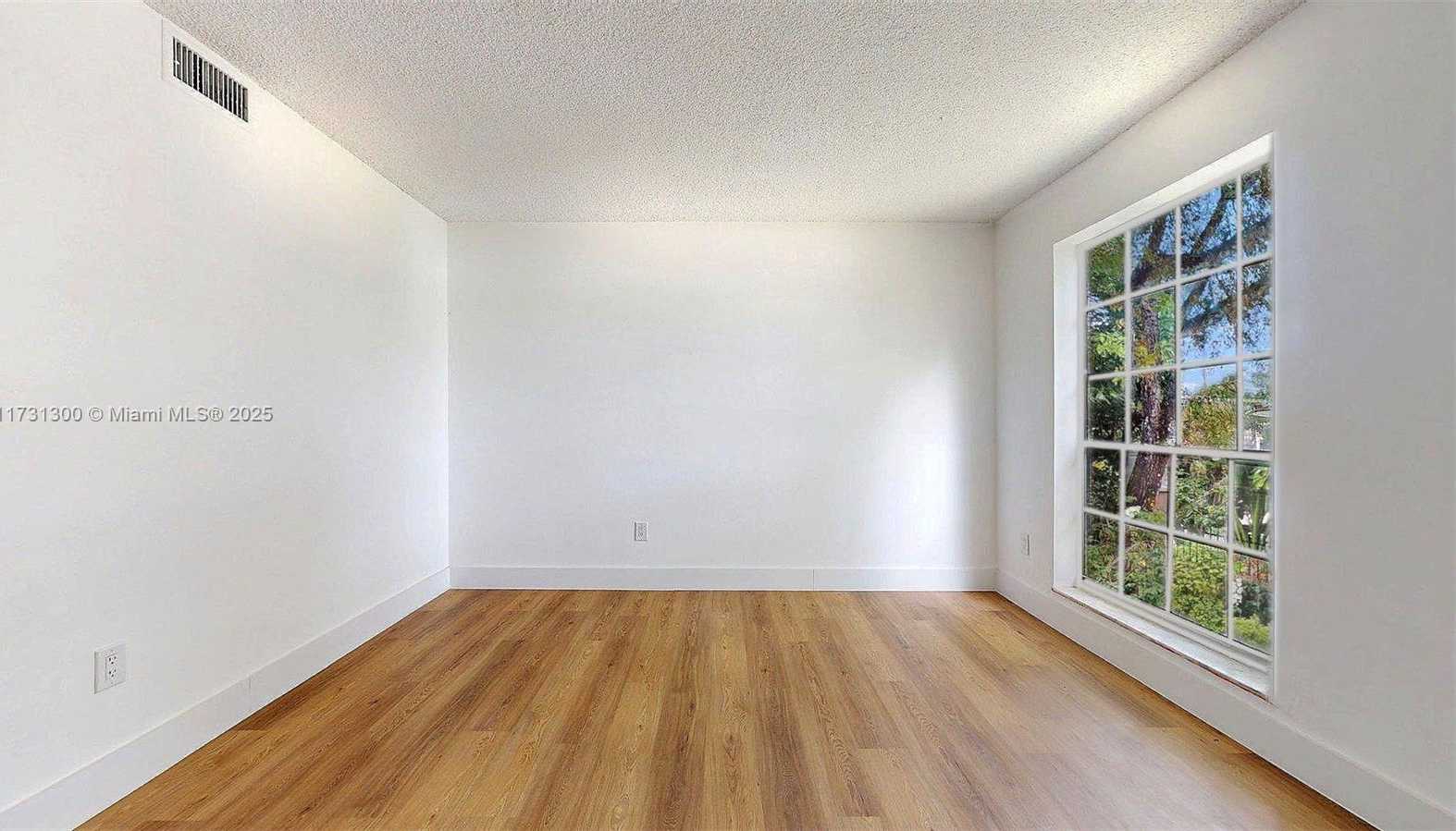 Small Image of 10772 NORTH KENDALL DR #G6, Miami Number 26