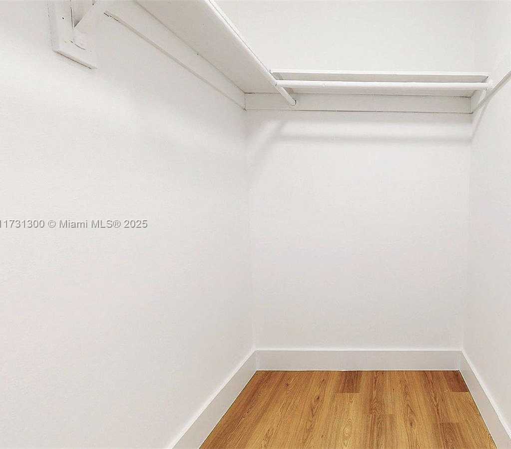 Small Image of 10772 NORTH KENDALL DR #G6, Miami Number 28