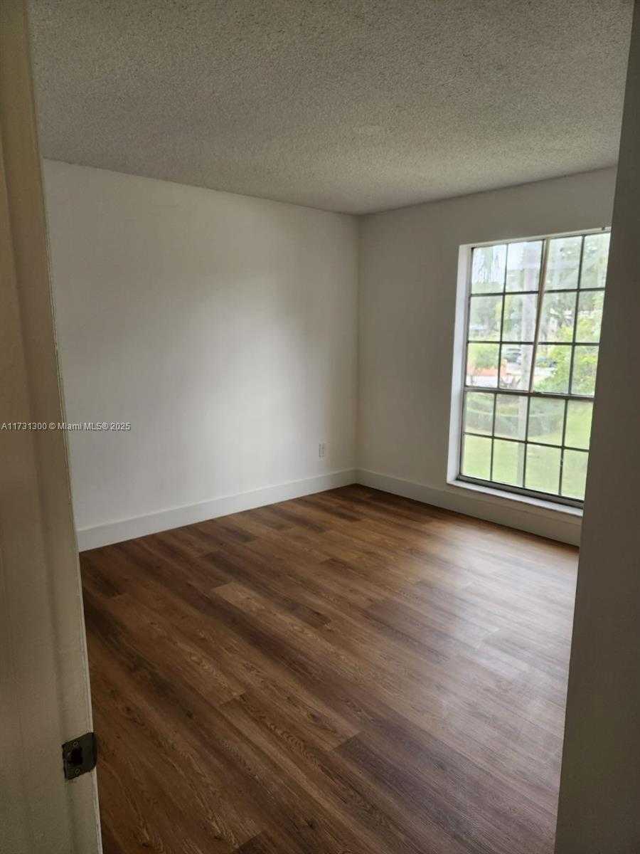 Small Image of 10772 NORTH KENDALL DR #G6, Miami Number 8