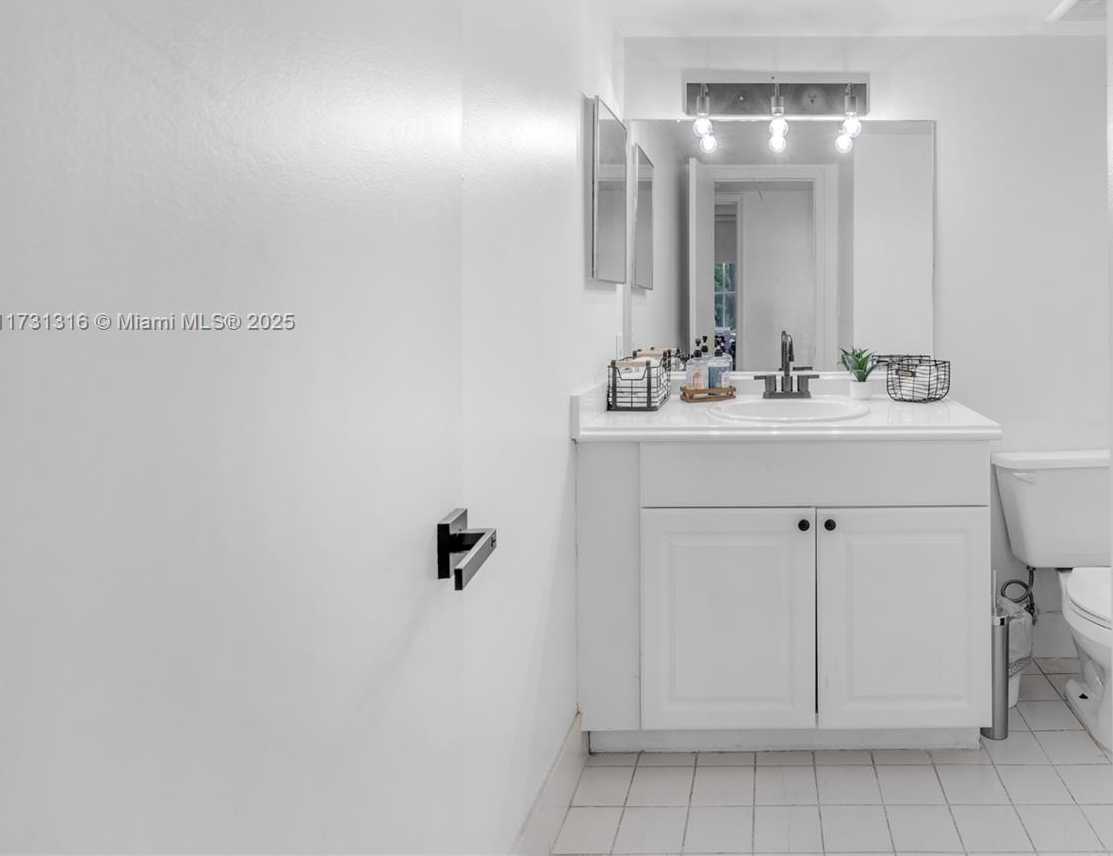 Small Image of 12142 SAINT ANDREWS PL #206, Miramar Number 18