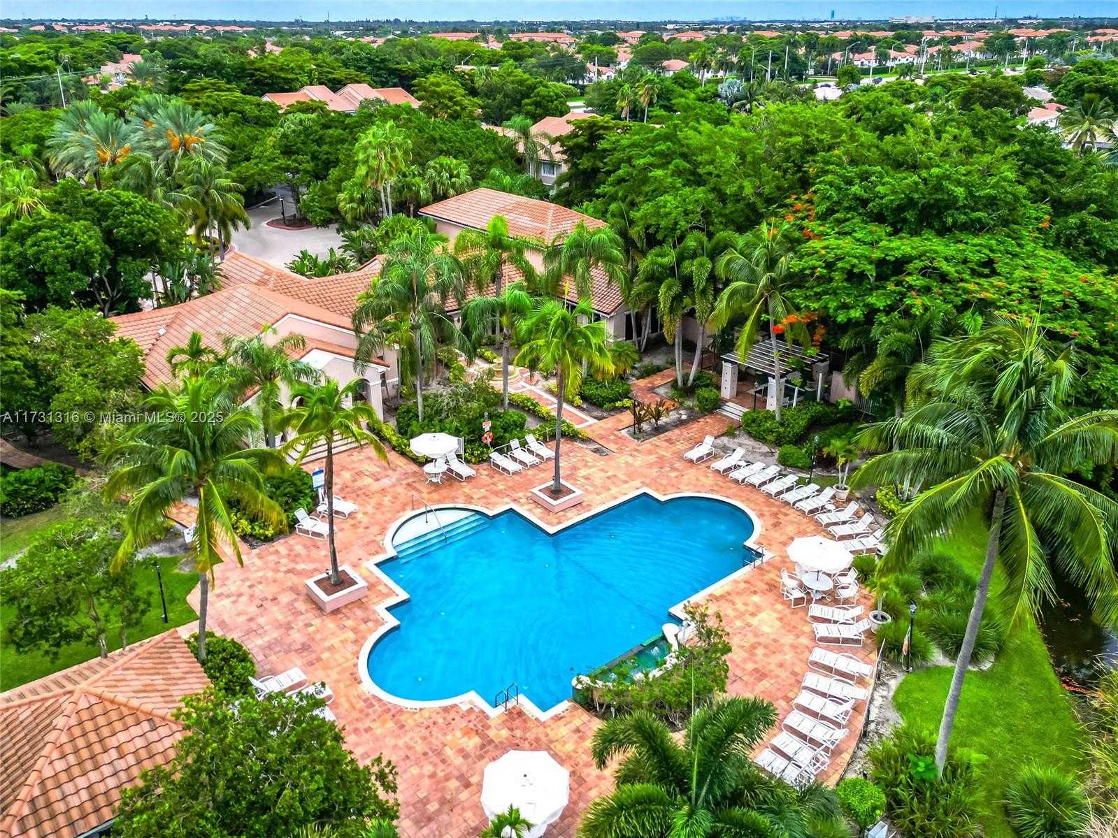 Small Image of 12142 SAINT ANDREWS PL #206, Miramar Number 25
