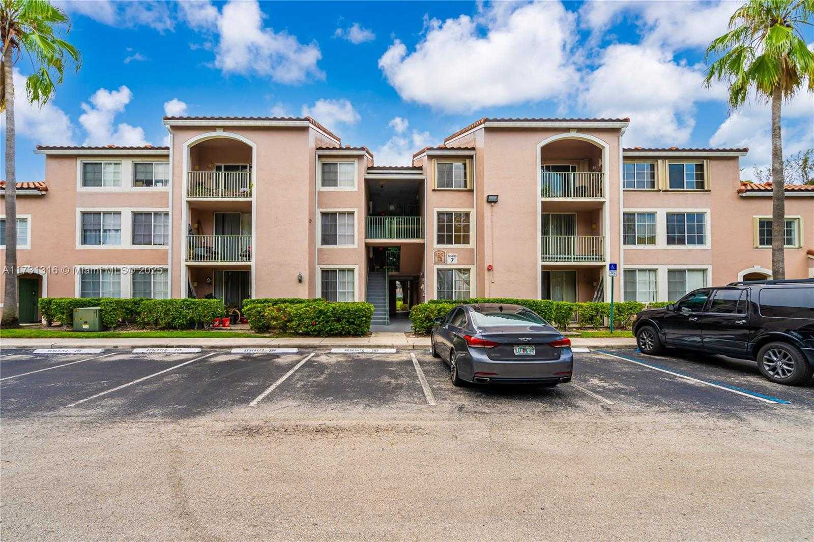 Small Image of 12142 SAINT ANDREWS PL #206, Miramar Number 31