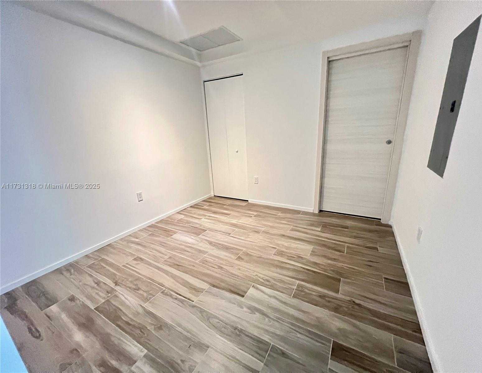 Small Image of 801 SOUTH MIAMI AVE #1803, Miami Number 4