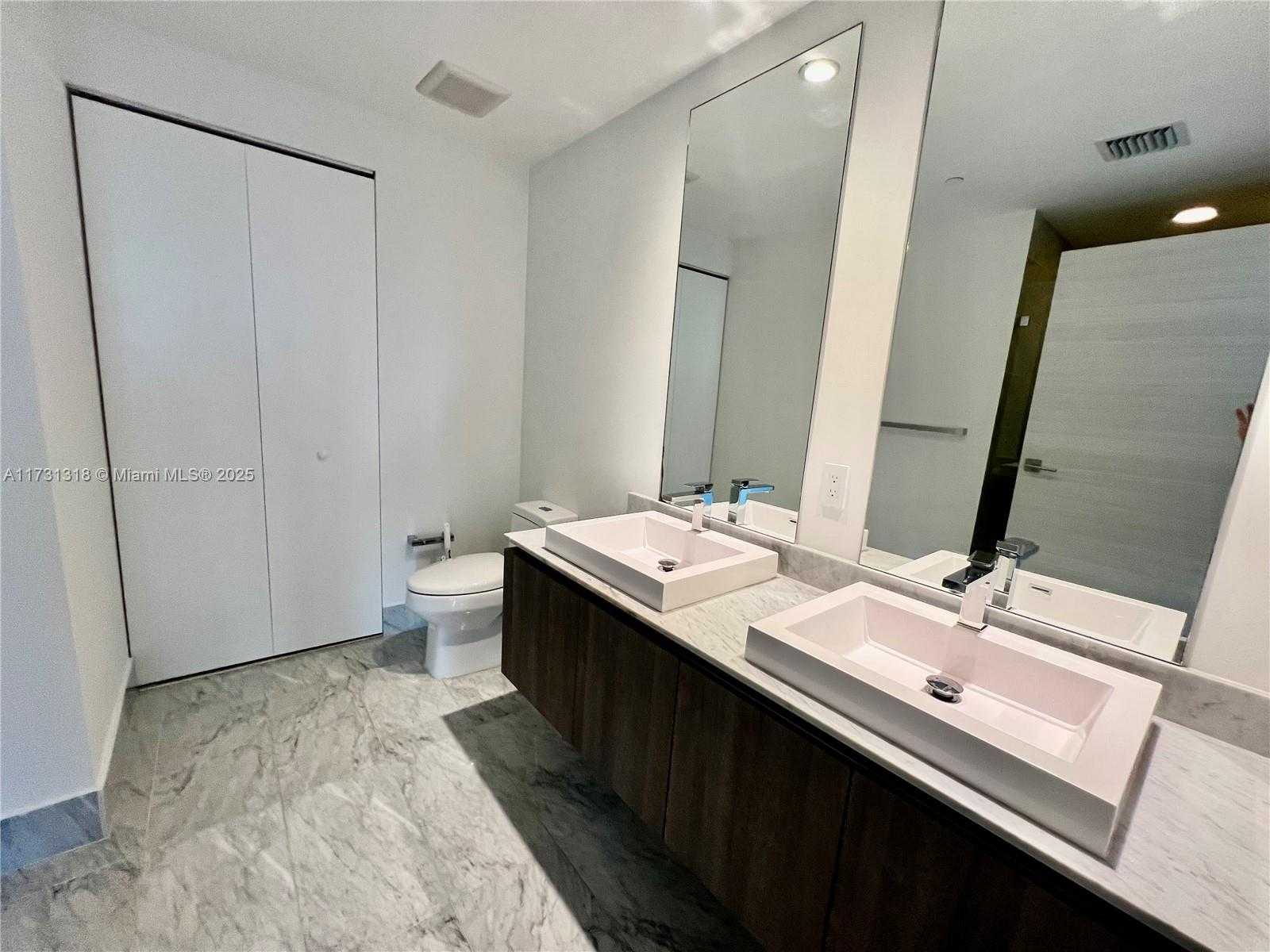 Small Image of 801 SOUTH MIAMI AVE #1803, Miami Number 9