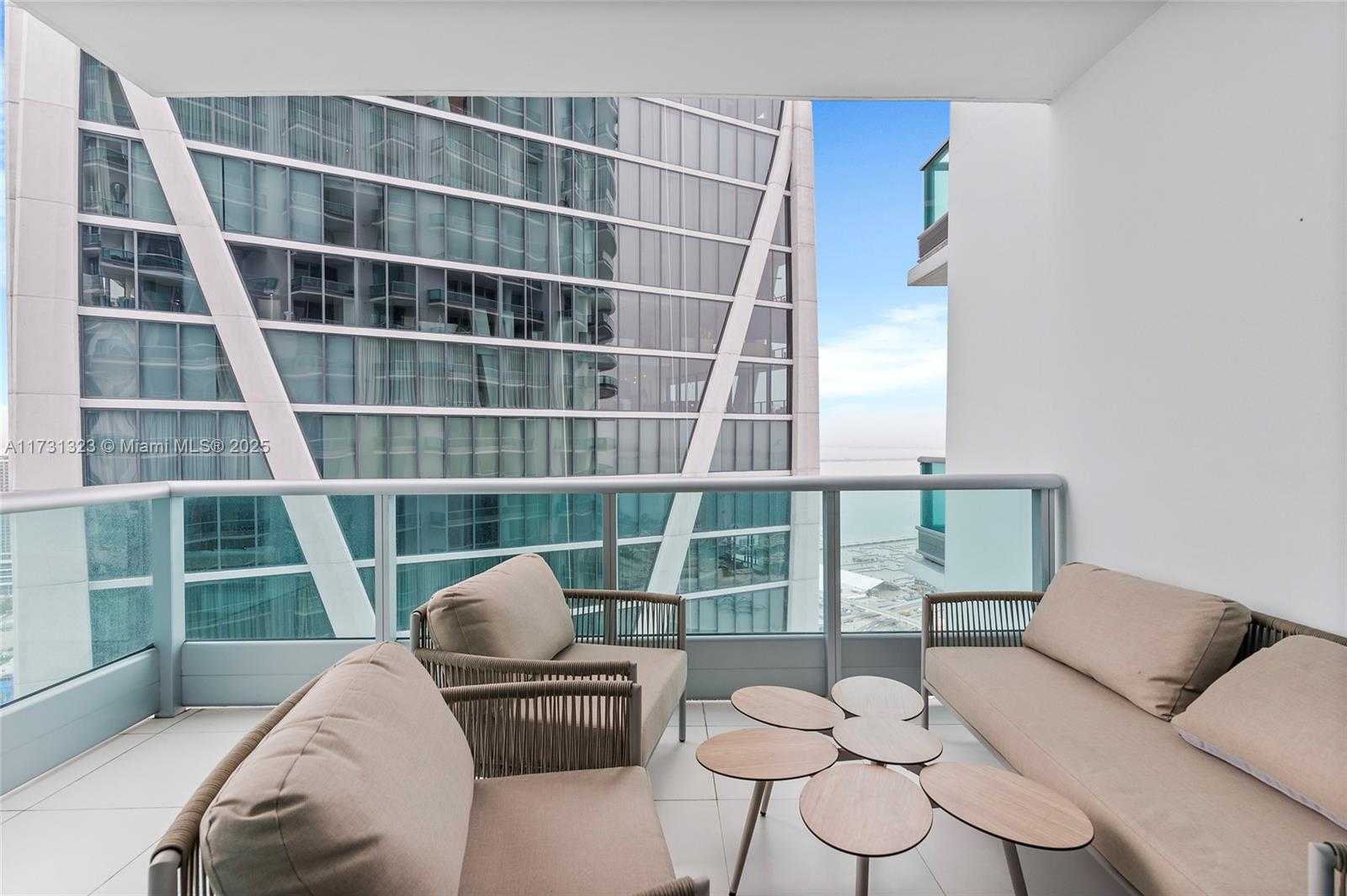Small Image of 900 BISCAYNE BLVD #4810, Miami Number 20